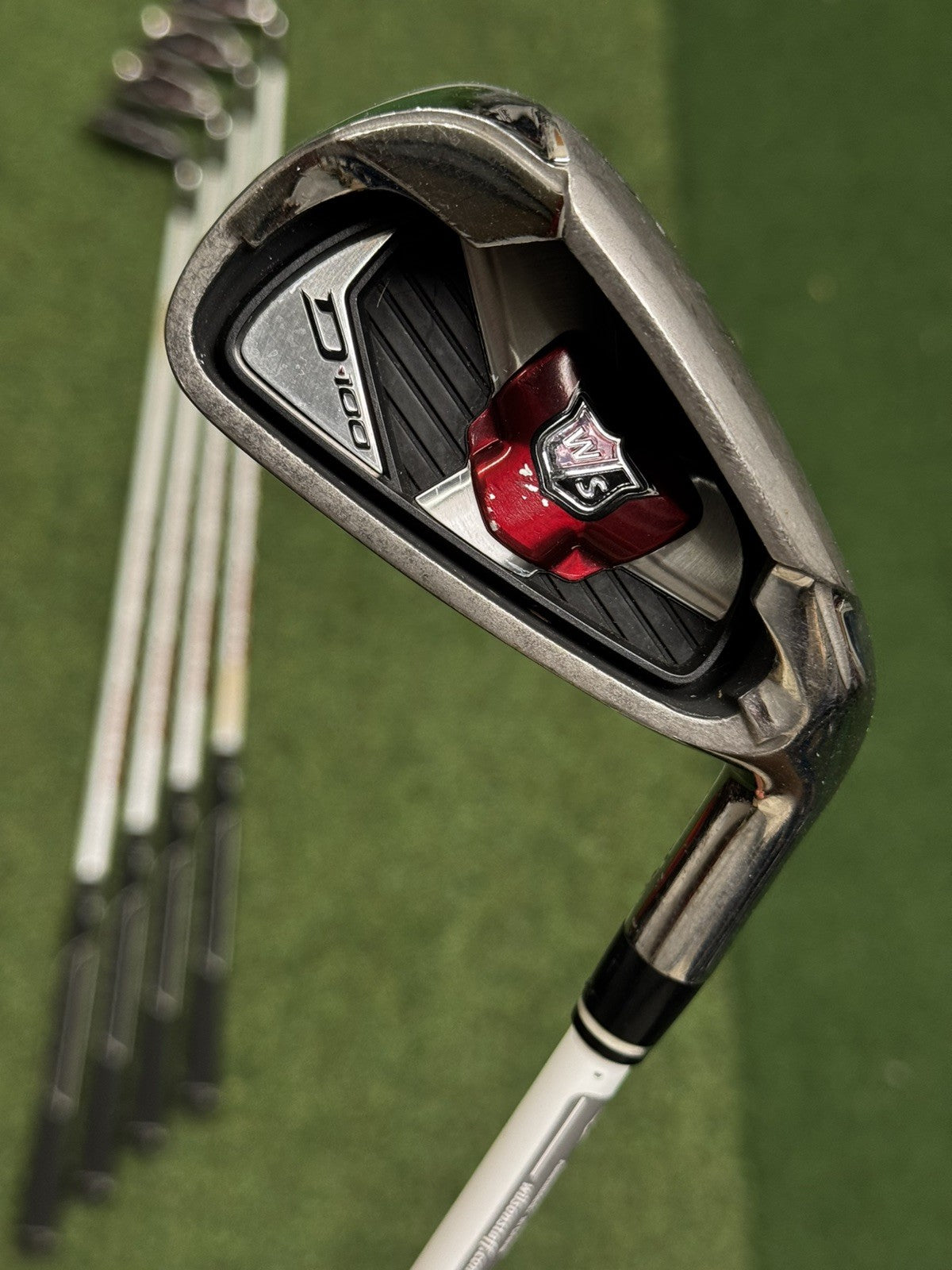 Wilson D100 Iron Set 5/6/8/9/SW Graphite Matrix Regular Flex Shafts