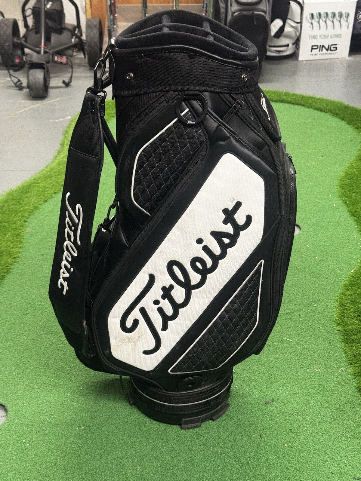 Titleist Tour Staff Bag Black/White