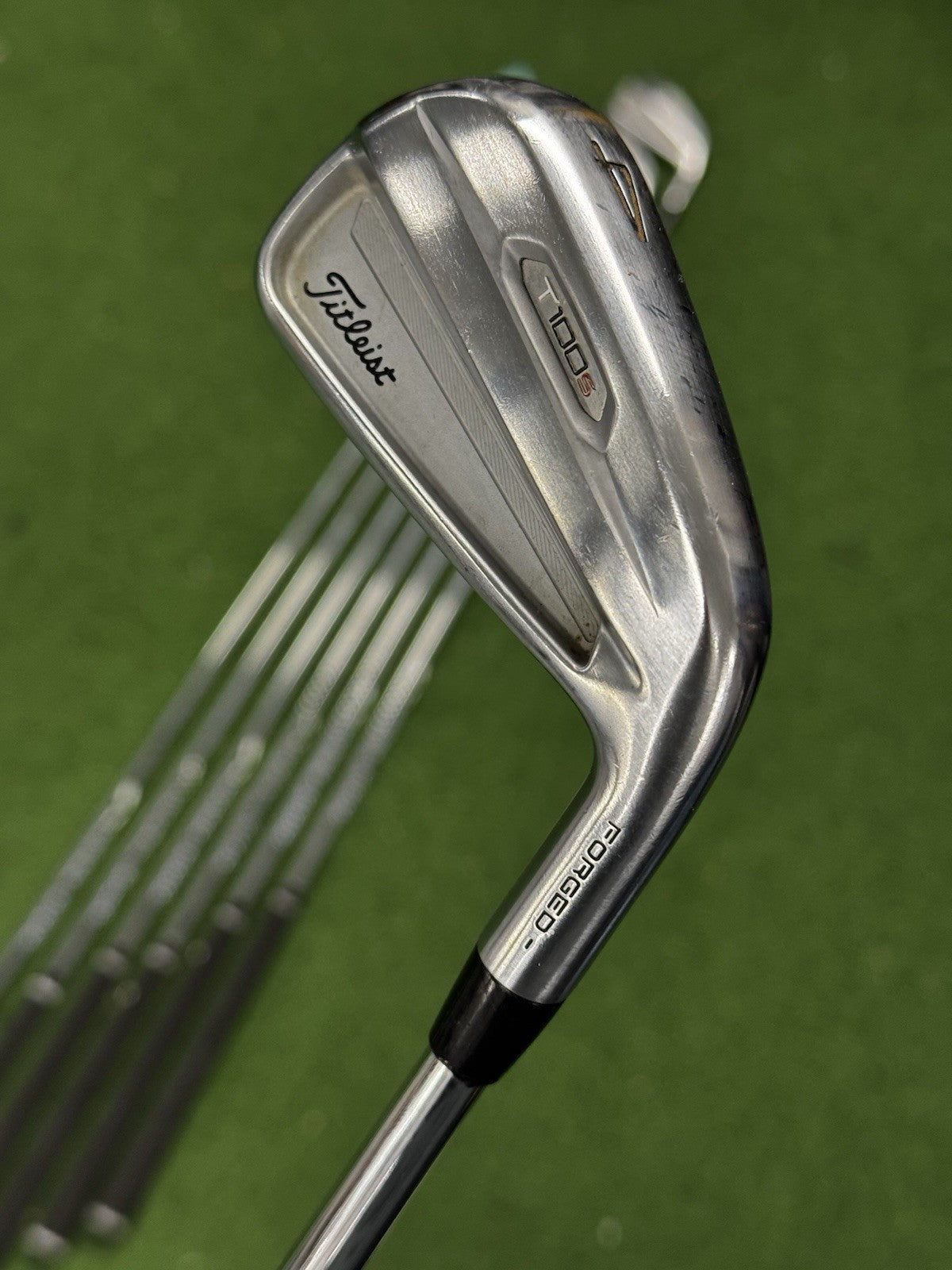 Titleist T100s Iron Set 4-PW Project X LZ 115g Regular Flex Shafts