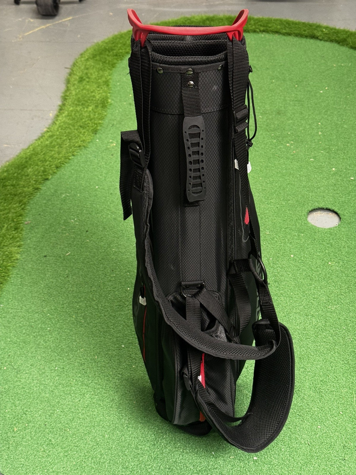 Skymax Blizzard Lightweight Stand Carry Golf Bag Black/Red *Mint*