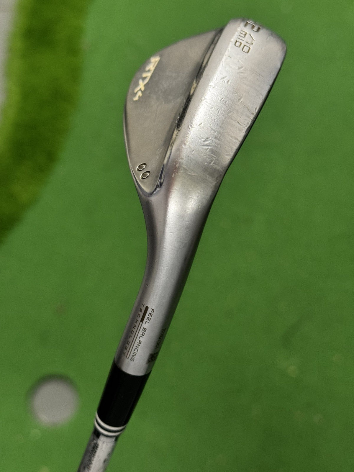 Cleveland RTX4 Gap Wedge 52 Degree Stiff Flex Dynamic Gold S400 Wedge Shaft
