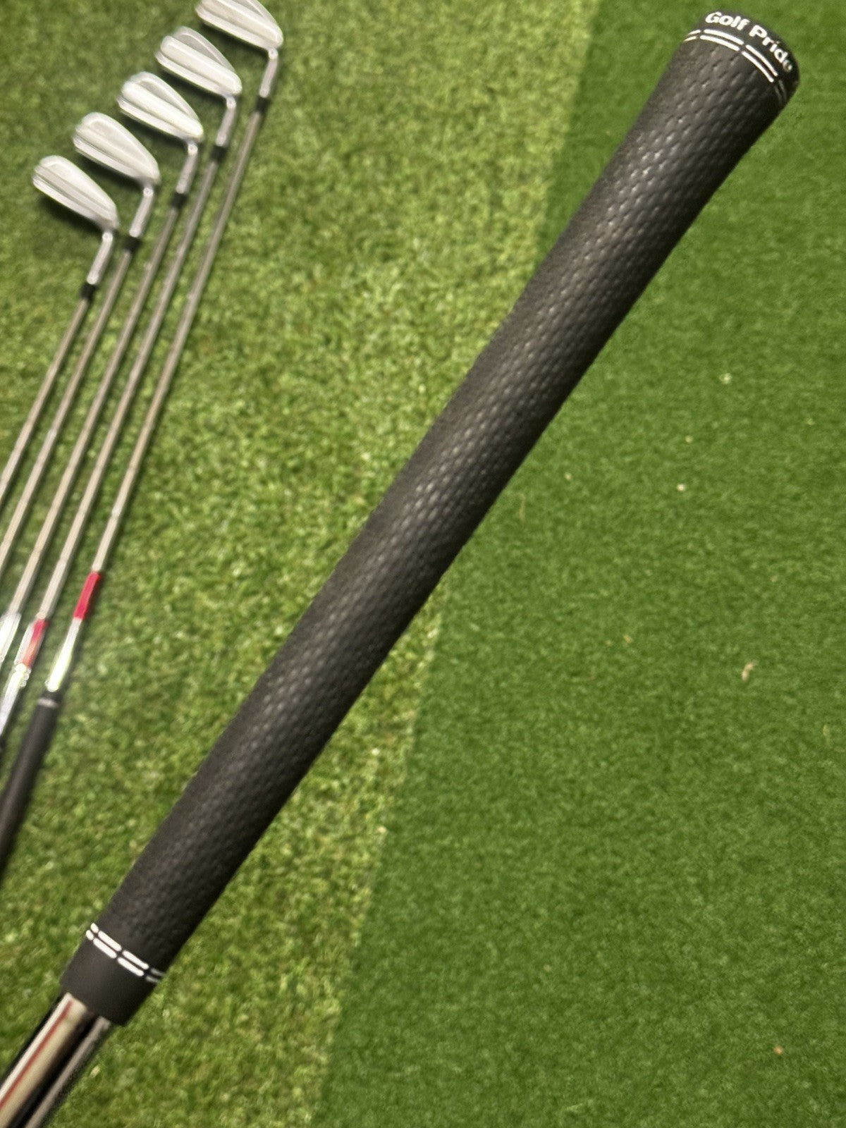 Ping i525 Iron Set 5-PW Red Dot Stiff Flex KBS Tour 120 Shafts