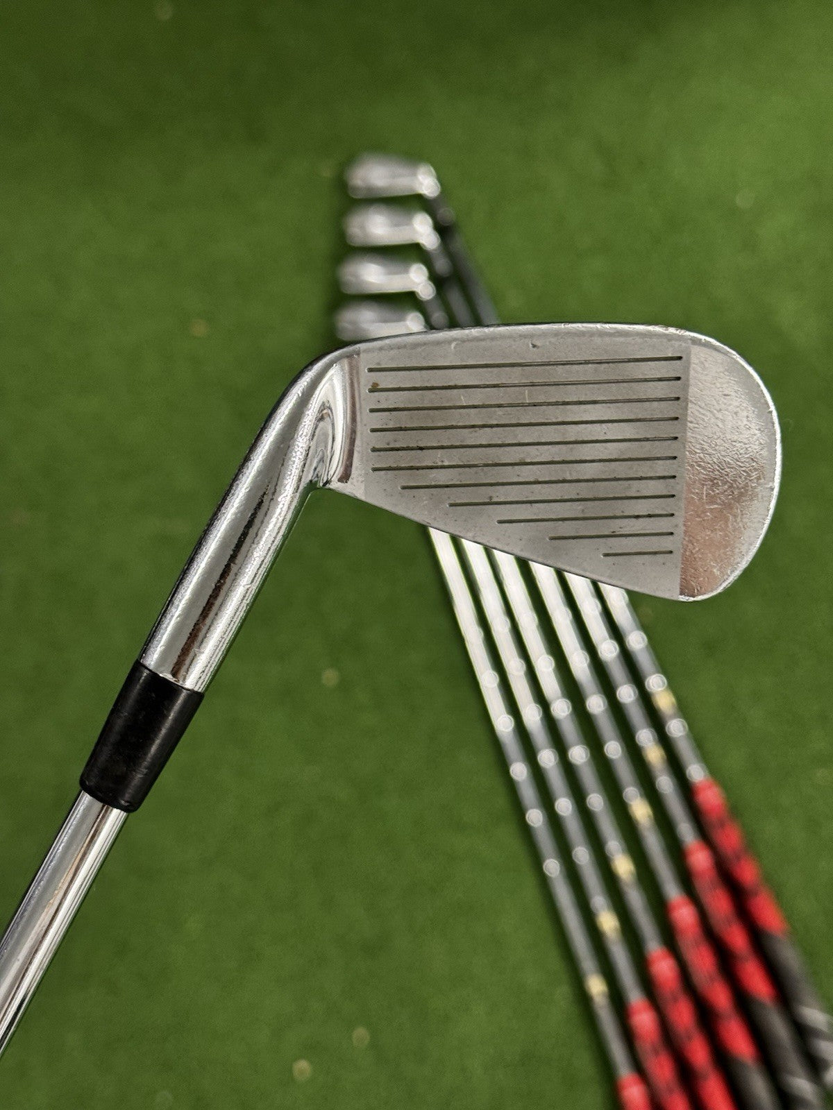 Mizuno MP-32 Iron Set 3-PW Stiff Flex Dynamic Gold S300 Shafts