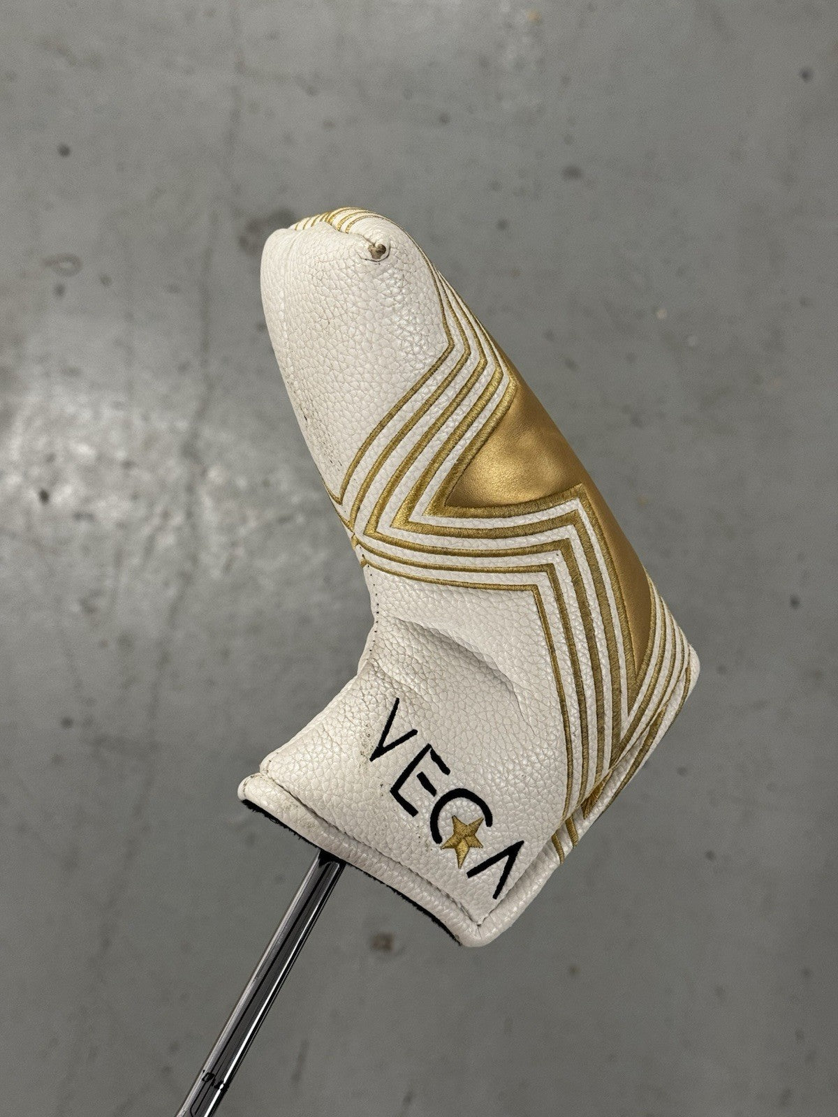 Vega SVP VP-04 Limited Edition Putter 42/50 34 Inch