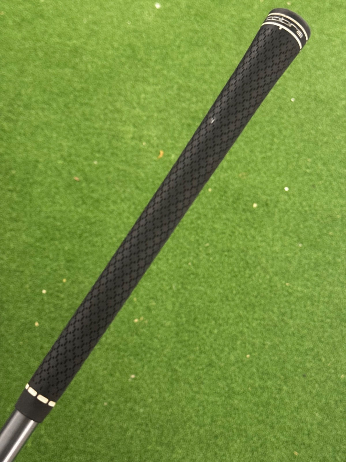 Cobra Max #4 Hybrid 22 Degree Regular Flex Matrix MFS White Shaft *used*