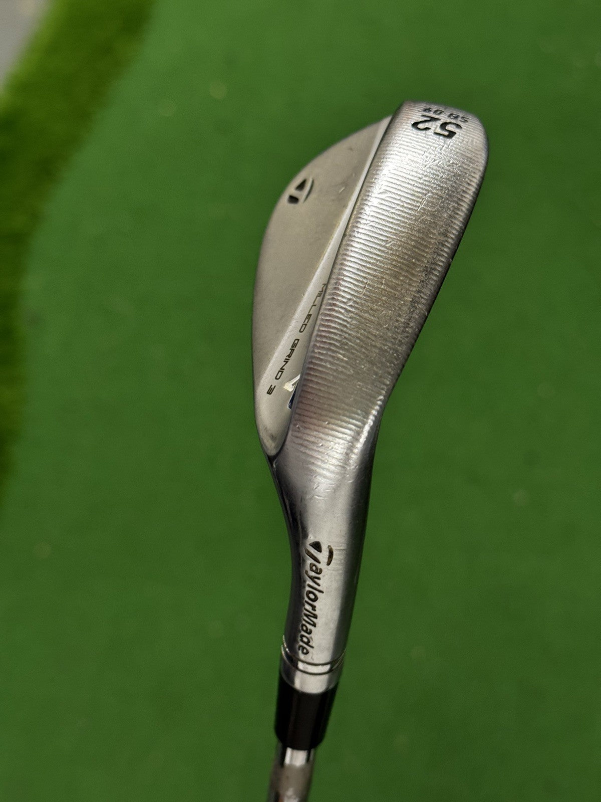 Taylormade Milled Grind 3 Chrome Gap Wedge 52 Degree S200 Shaft -0.5 Inch