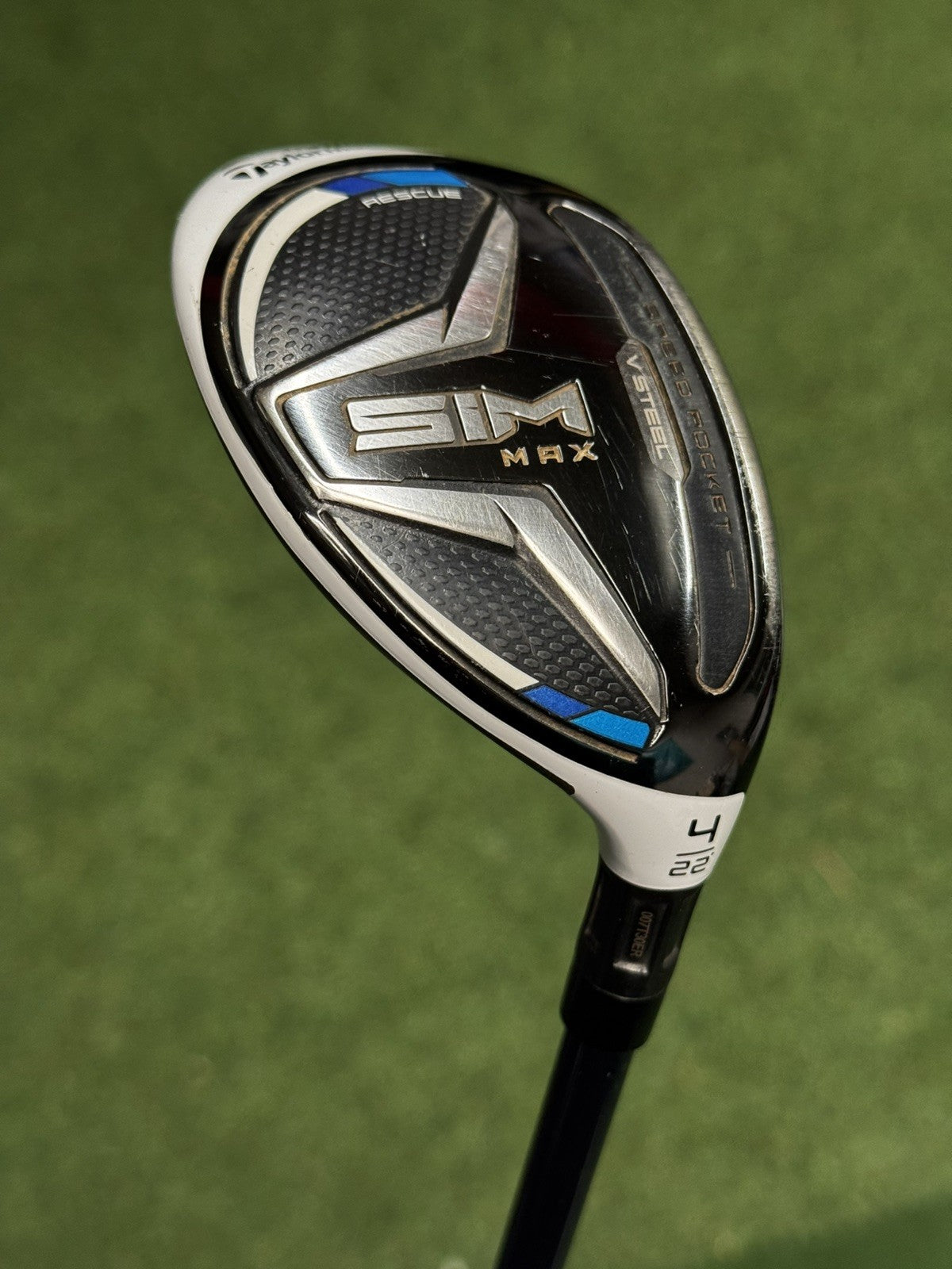 Taylormade SIM Max 4 Hybrid 22 Degree Regular Flex Fujikura Ventus Blue 6 Shaft