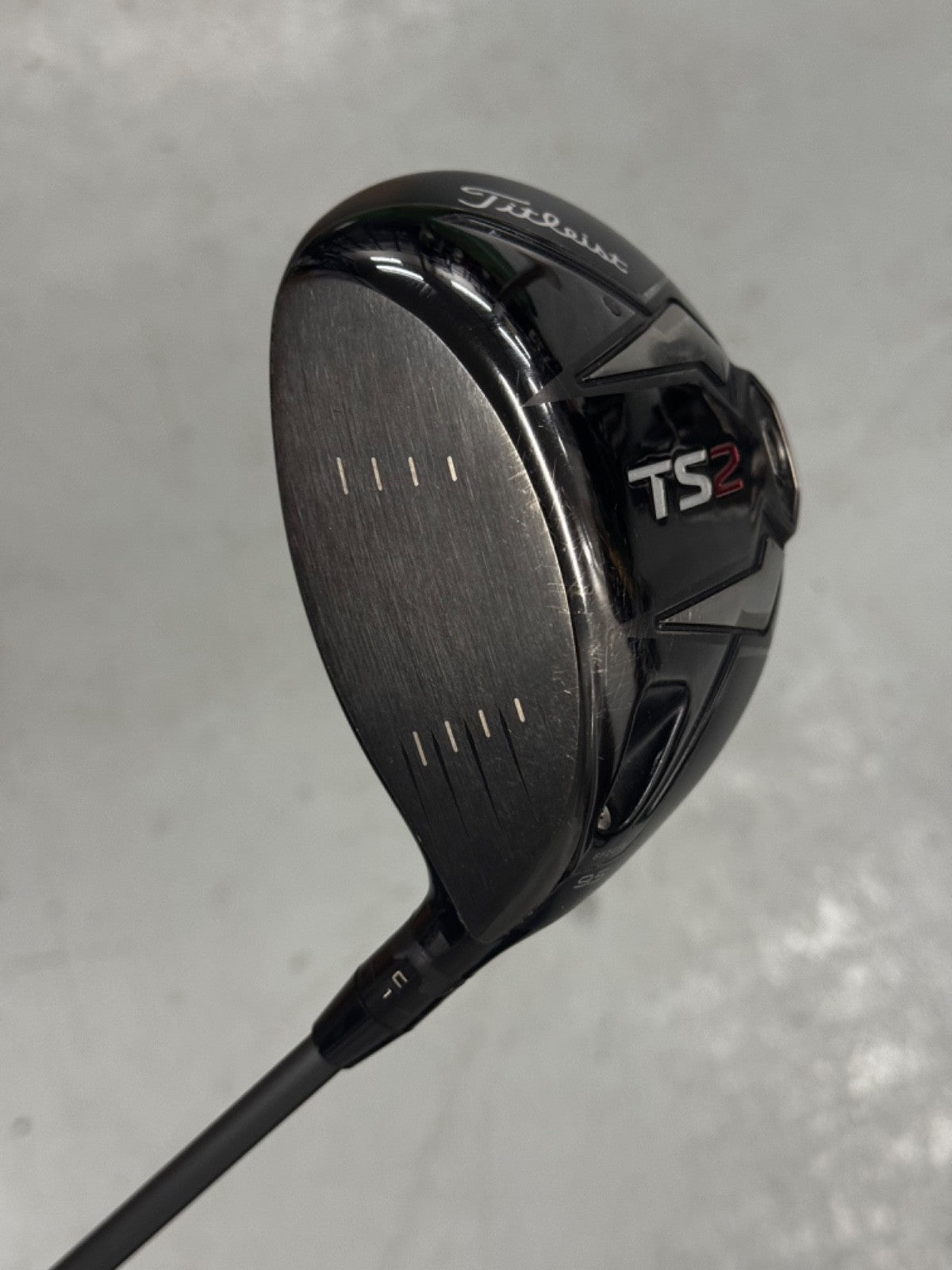 Left Hand Titleist TS2 Driver 9.5 Degree Regular Flex Hzrdus Black Shaft *used*