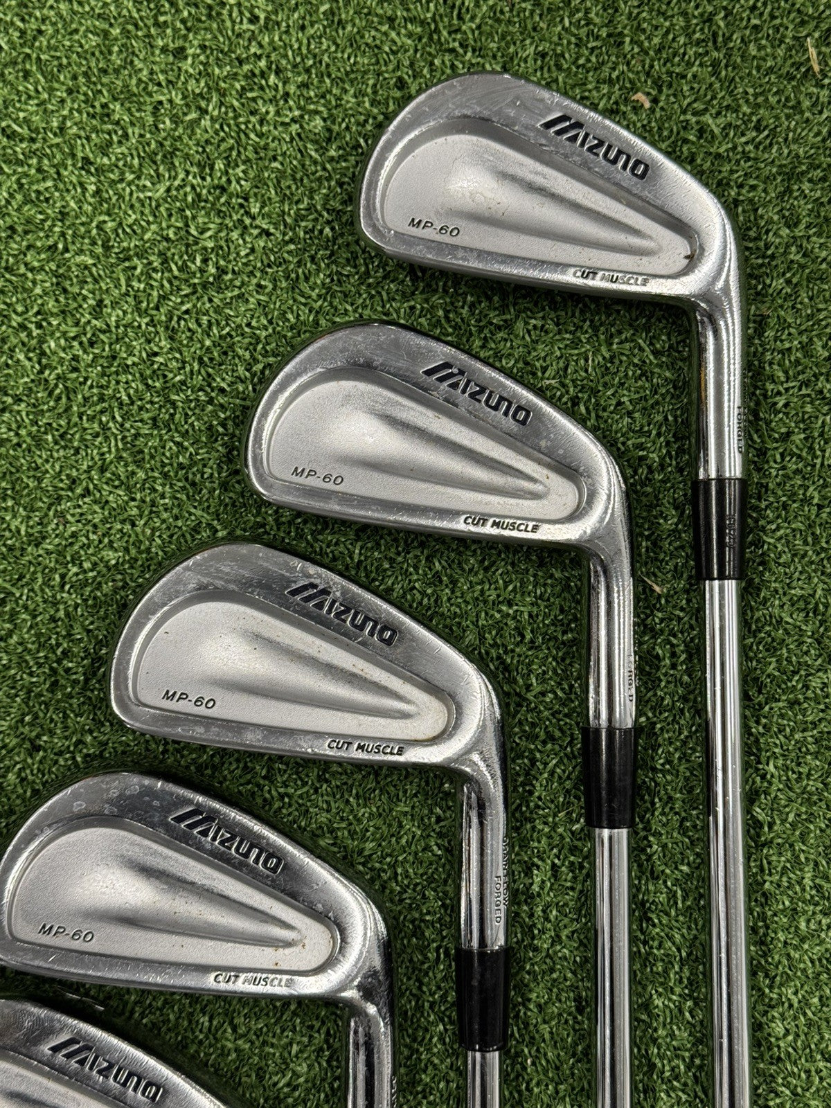 Mizuno MP-60 Iron set 4-PW Regular Flex Dynamic Gold R300 Shafts