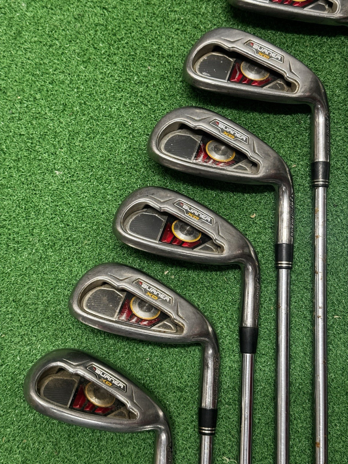 TaylorMade Burner XD Iron Set 4-Pw Regular Steel Shafts
