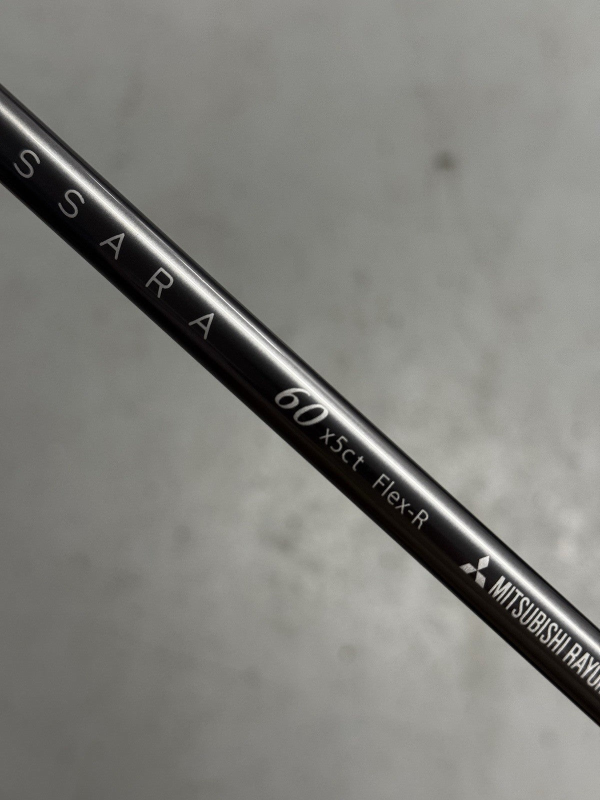 Adams Idea Tech V4 #4 Hybrid 22 Degree Regular Flex Bassara 60 Shaft