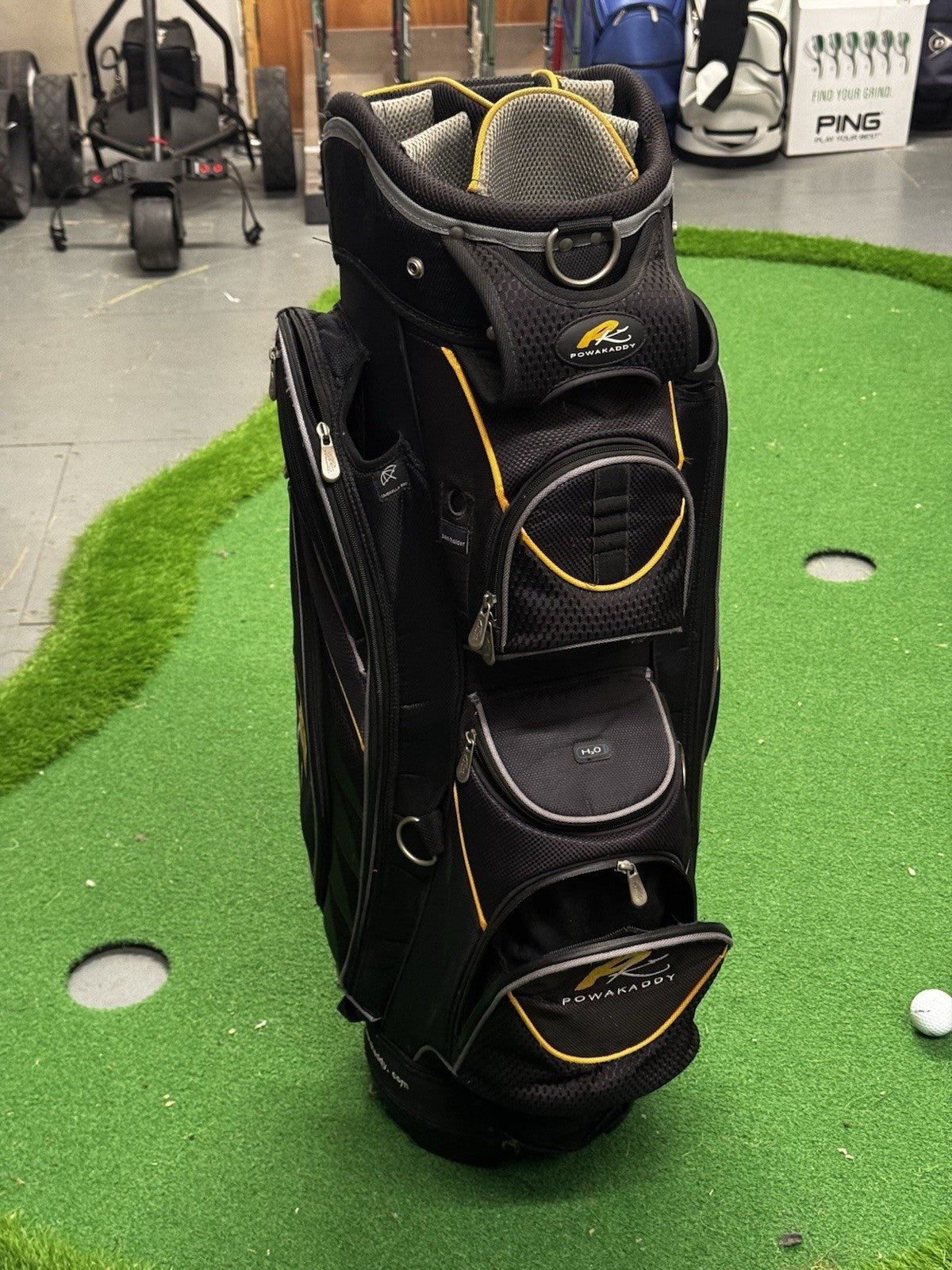 Powakaddy Golf Cart Bag *Broken Zip*