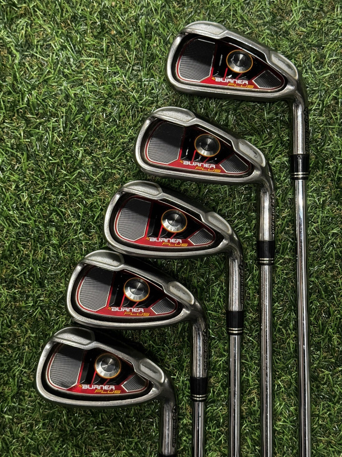 Taylormade Burner Plus Iron Set 6-Pw Regular UniFlex Steel Shafts