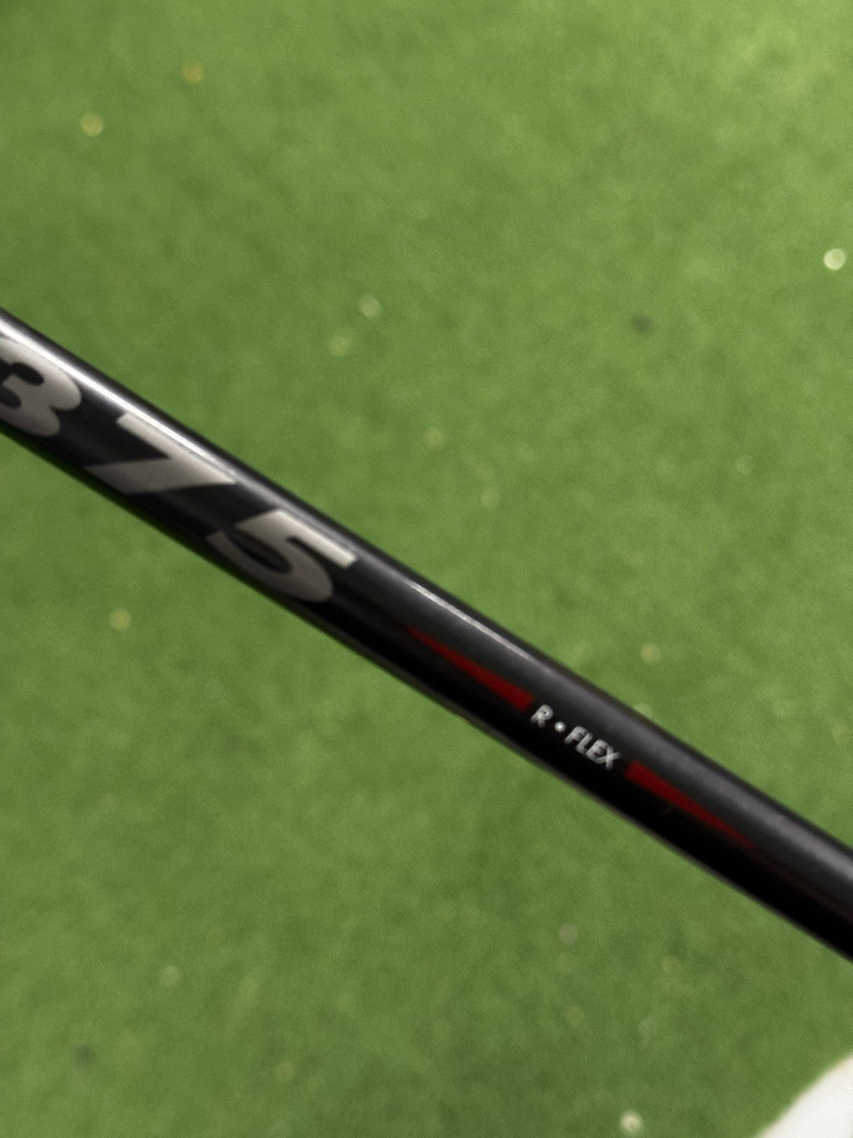 Titleist 906F2 5 Wood 18 Degree Regular Shaft