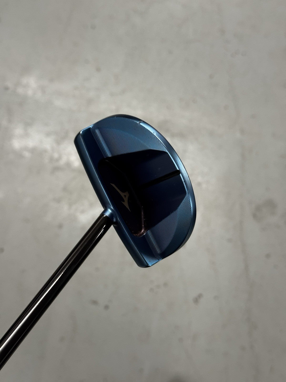 Mizuno M.Craft OMOI 05 'Blue Ion' Center Shaft Putter 34”