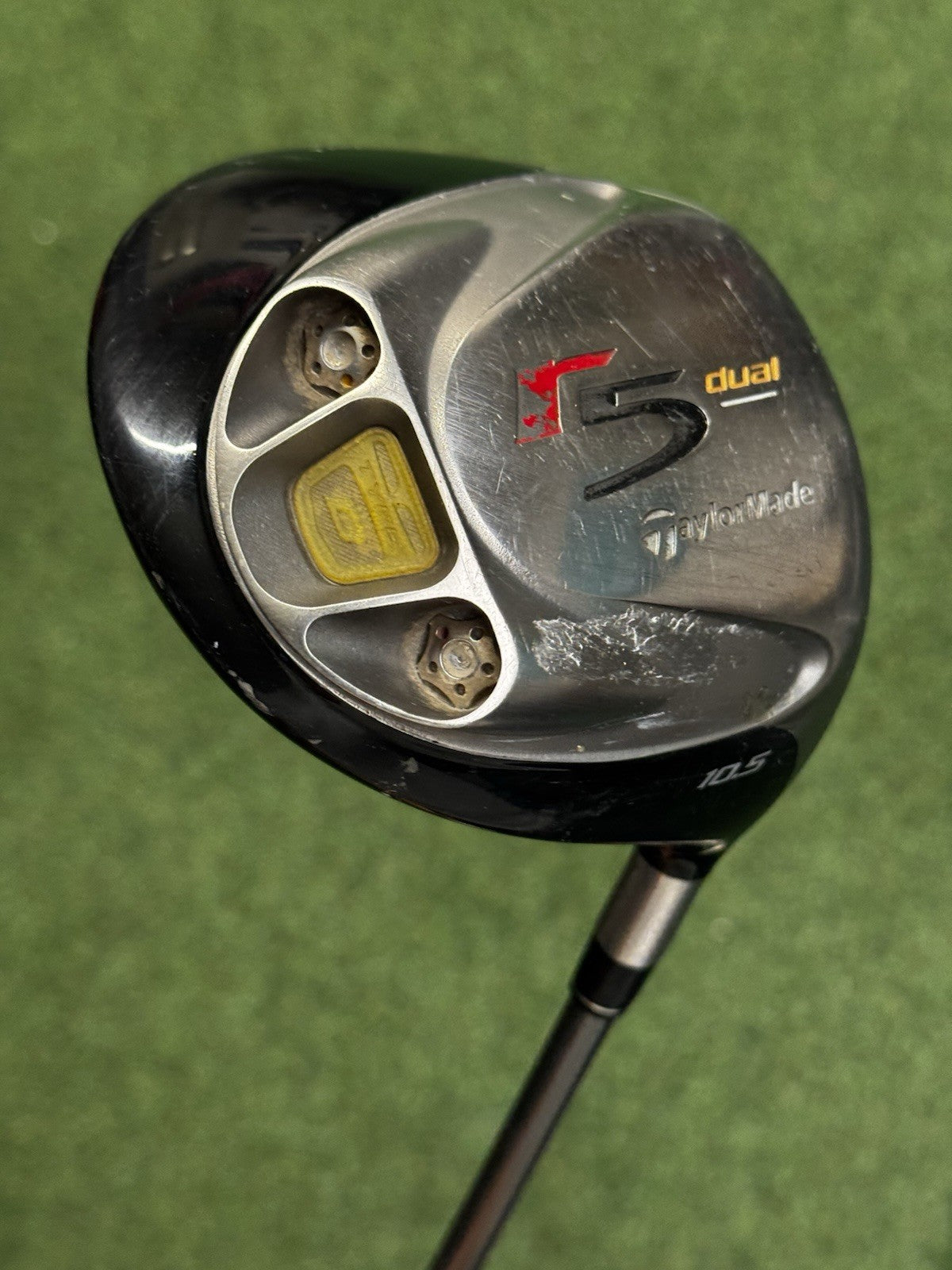 TaylorMade R5 Dual Driver 10.5 Degree Regular Flex Shaft *Cut down 2 inches*