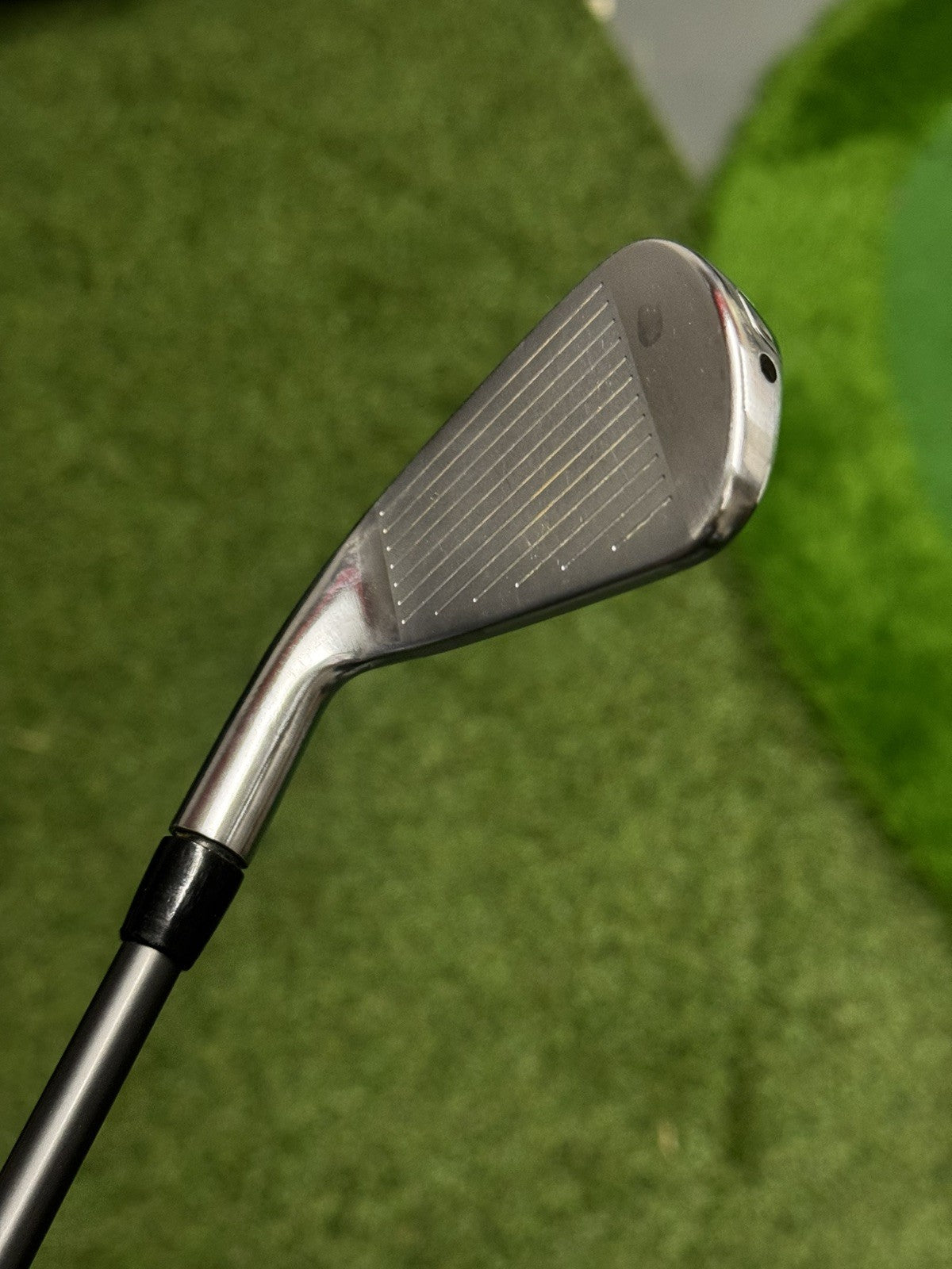 Titleist U500 #4 Iron 23 Degree Stiff Flex HZRDUS Smoke Black 90 Shaft