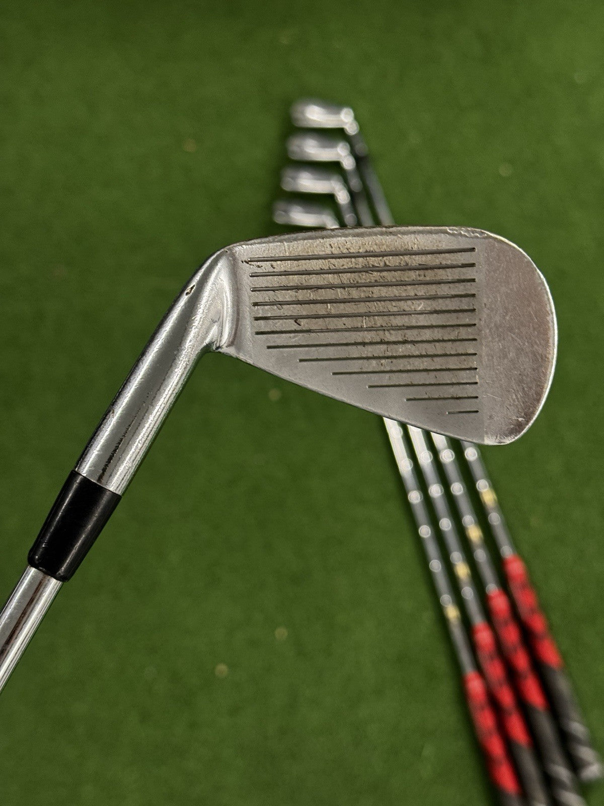 Mizuno MP-32 Iron Set 3-PW Stiff Flex Dynamic Gold S300 Shafts