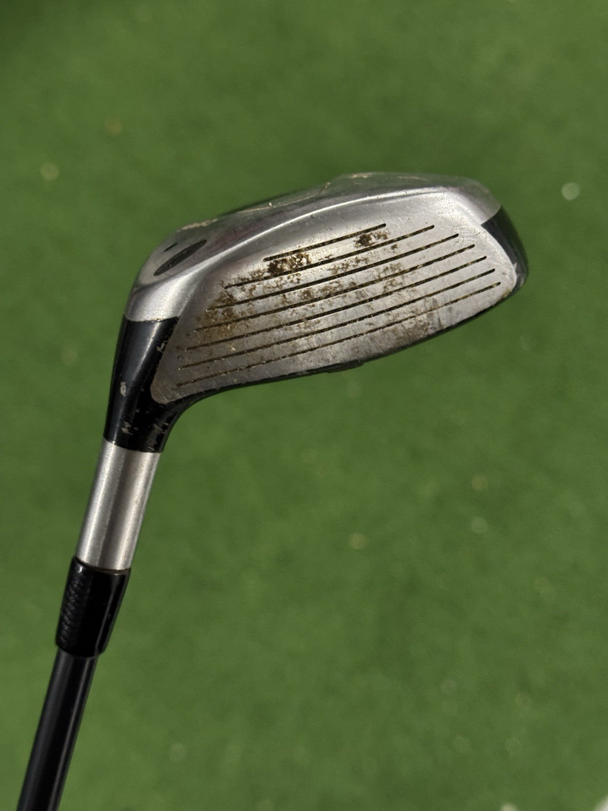 Titleist 906F2 5 Wood 18 Degree Regular Shaft