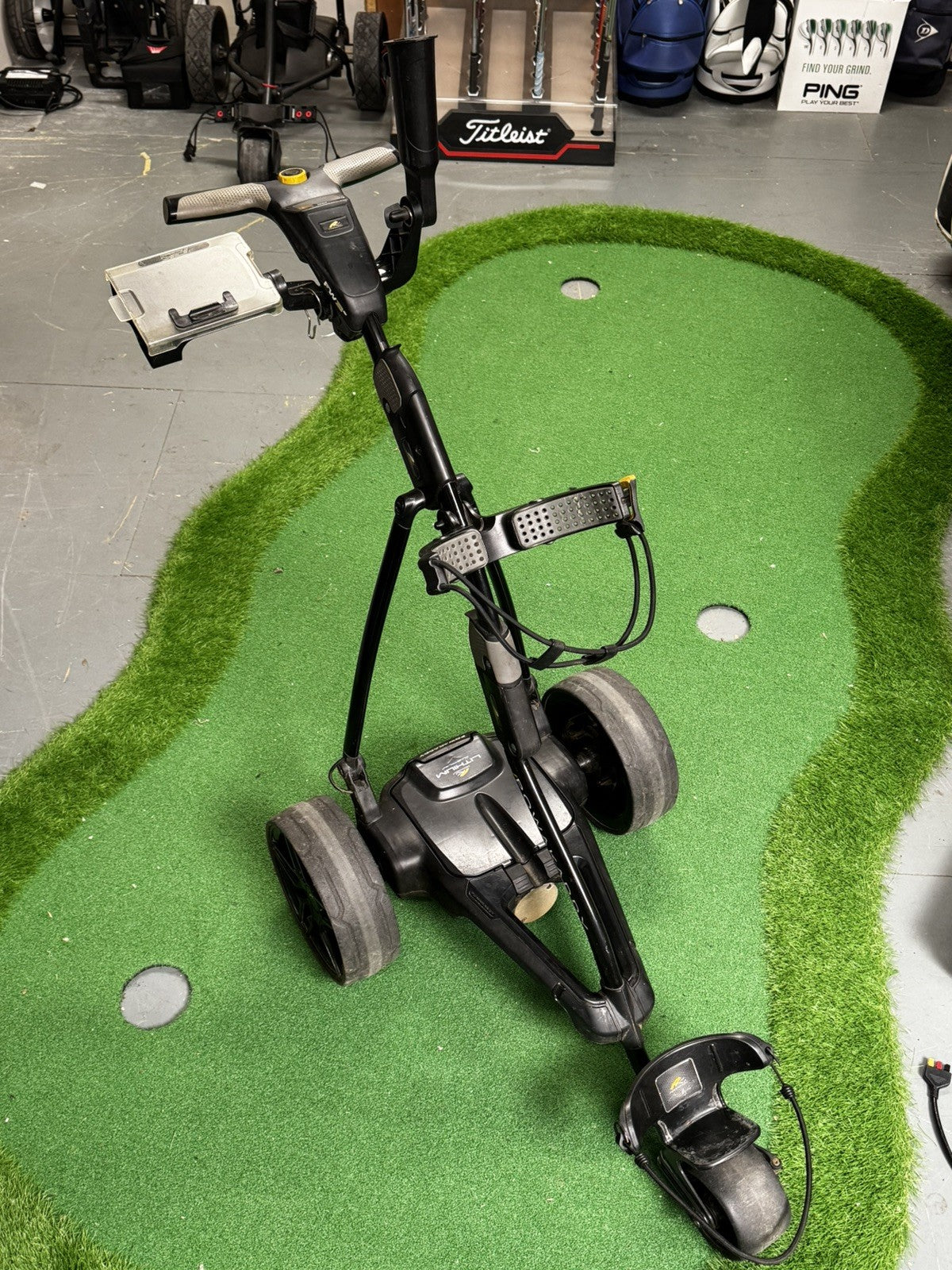 Powakaddy FW3s Electric Golf Trolley 18 Hole + Charger