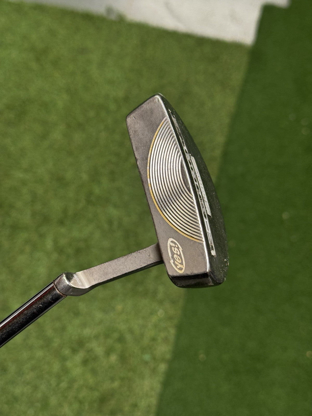 Yes! Golf Left Hand C-Groove Penny Putter 