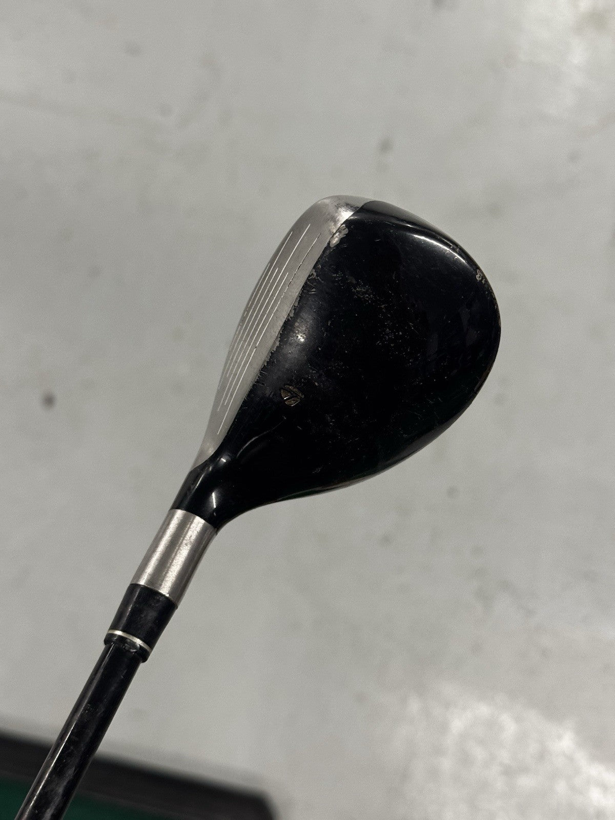 Taylormade R5 XL #4 Hybrid 22 Degree Regular Flex Shaft *Used*