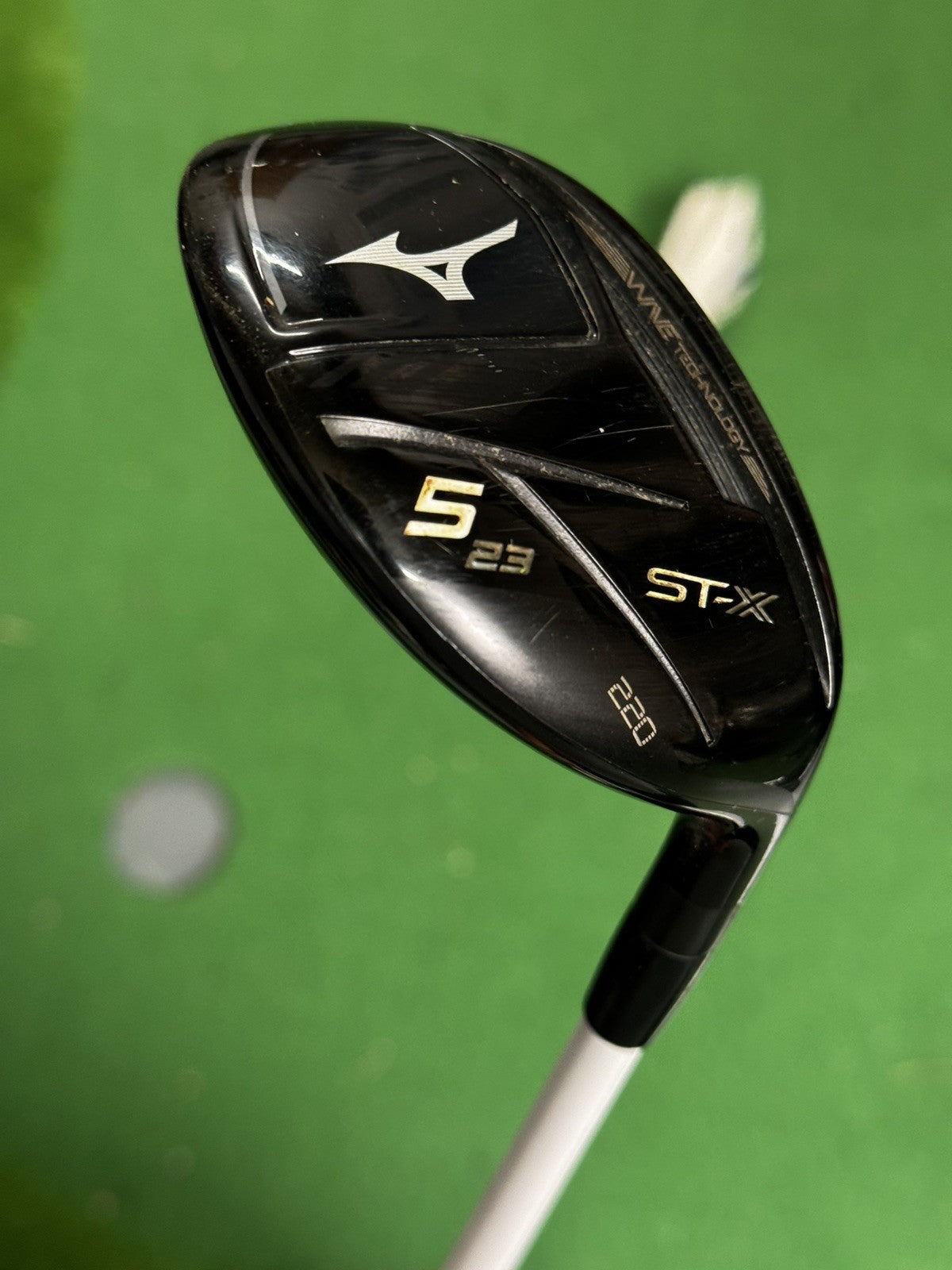 Mizuno ST-X 220 5 Hybrid 23 Degree Regular Flex Aldila Ascent 50 Shaft