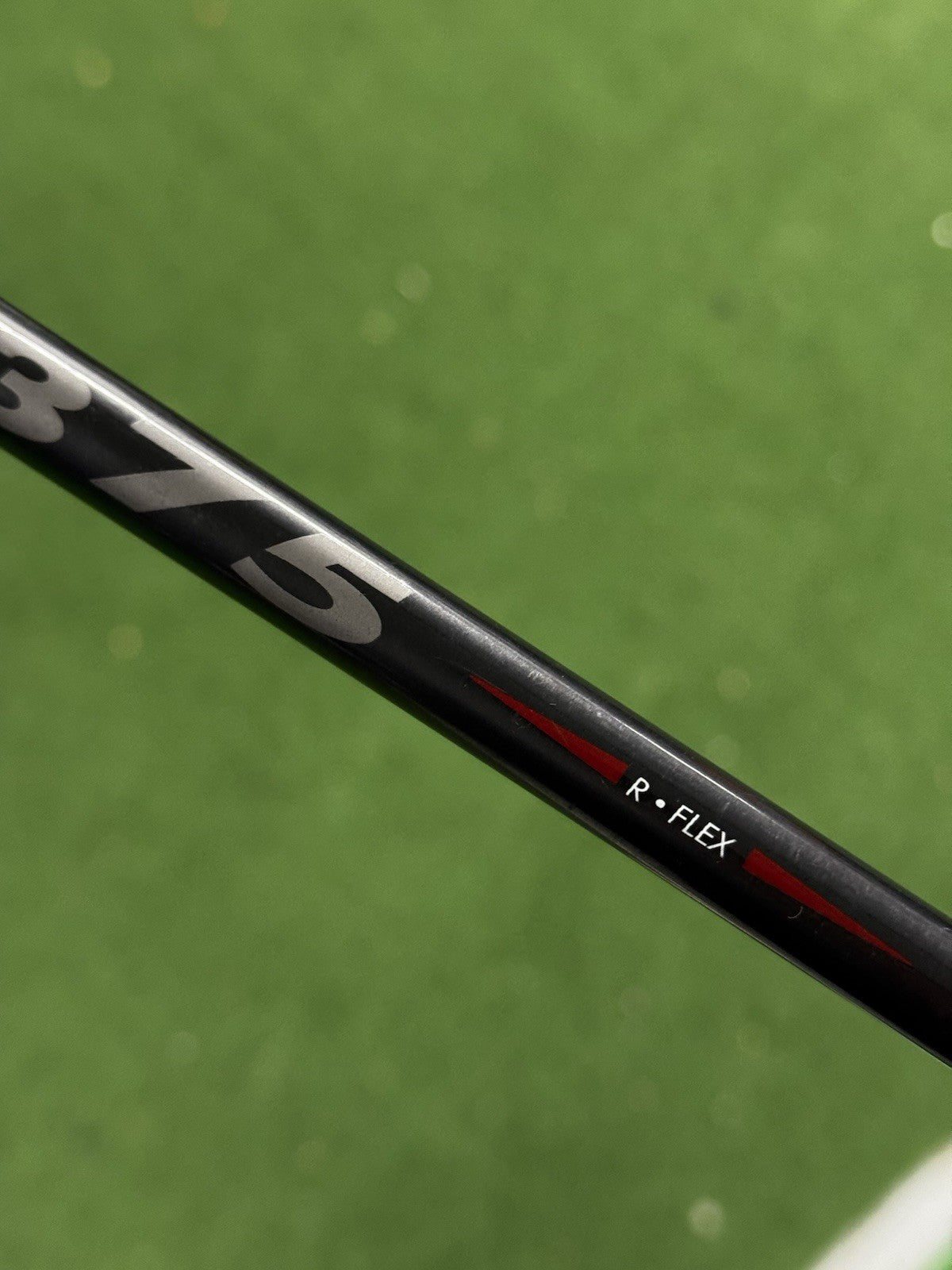 Titleist 906F2 5 Wood 18 Degree Regular Shaft