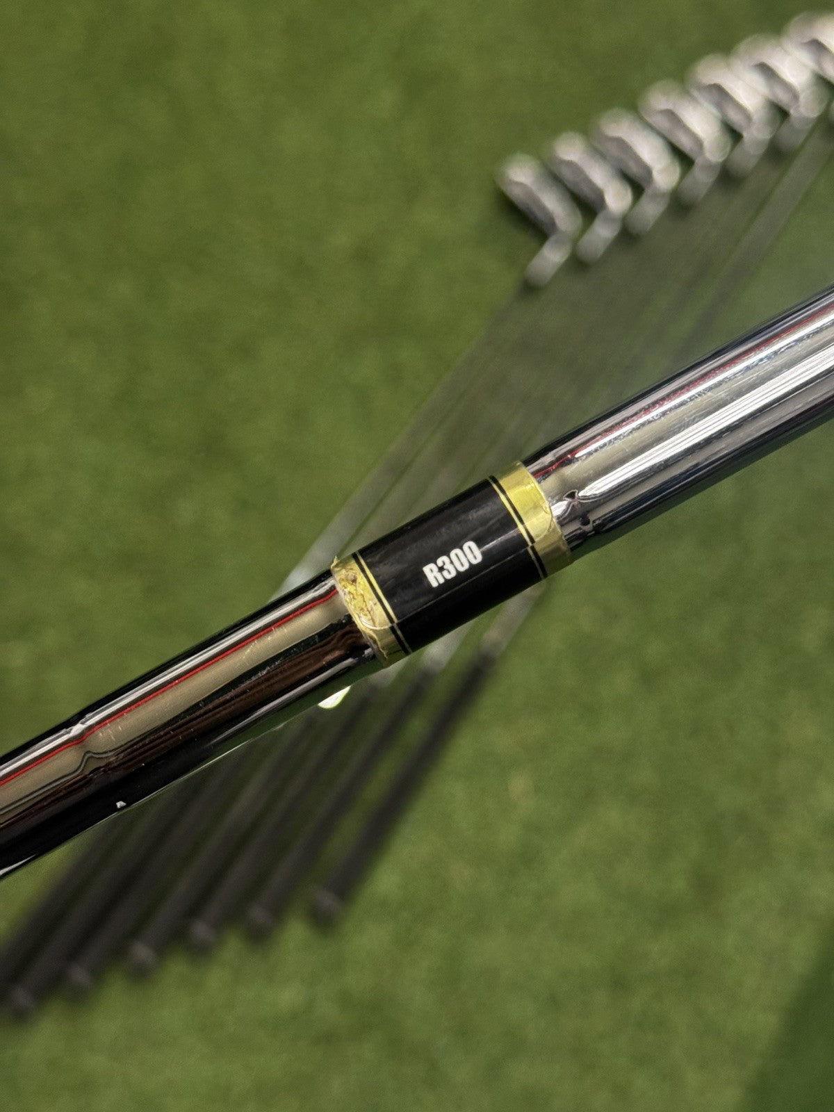 Mizuno JPX 800 Pro Iron Set 3-PW Regular Flex Dynamic Gold R300 Shafts