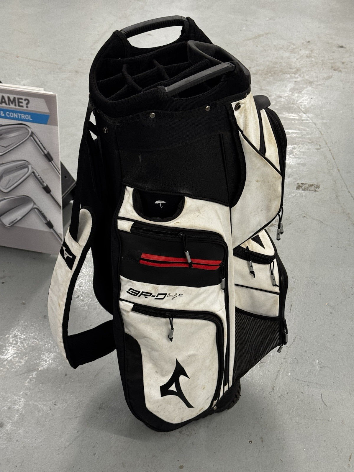 Mizuno BR-D4C White Cart Bag *Used*