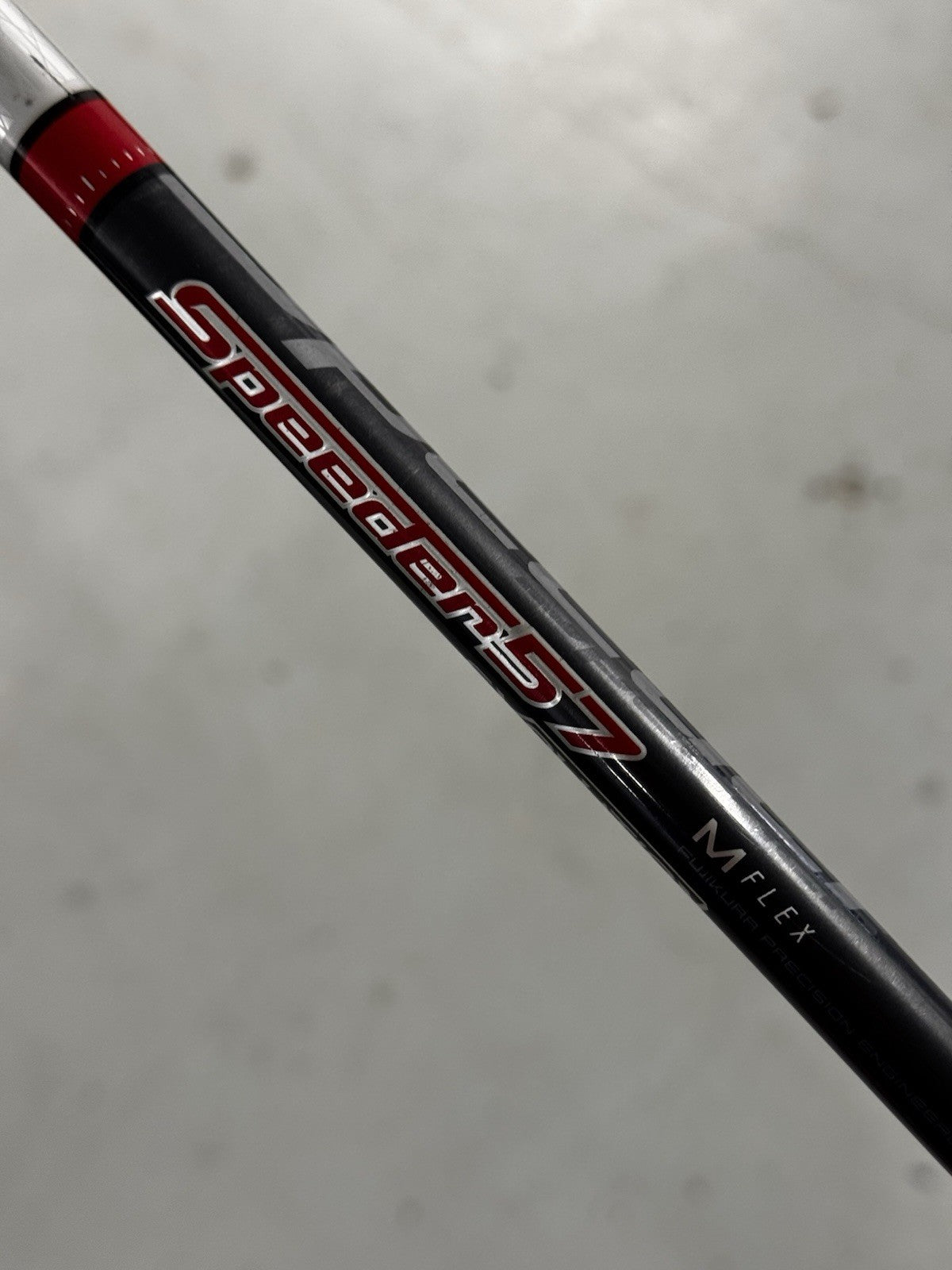 Left Hand Taylormade R15 Driver 9.5 Degree Stiff Fujikura Speeder Evolution