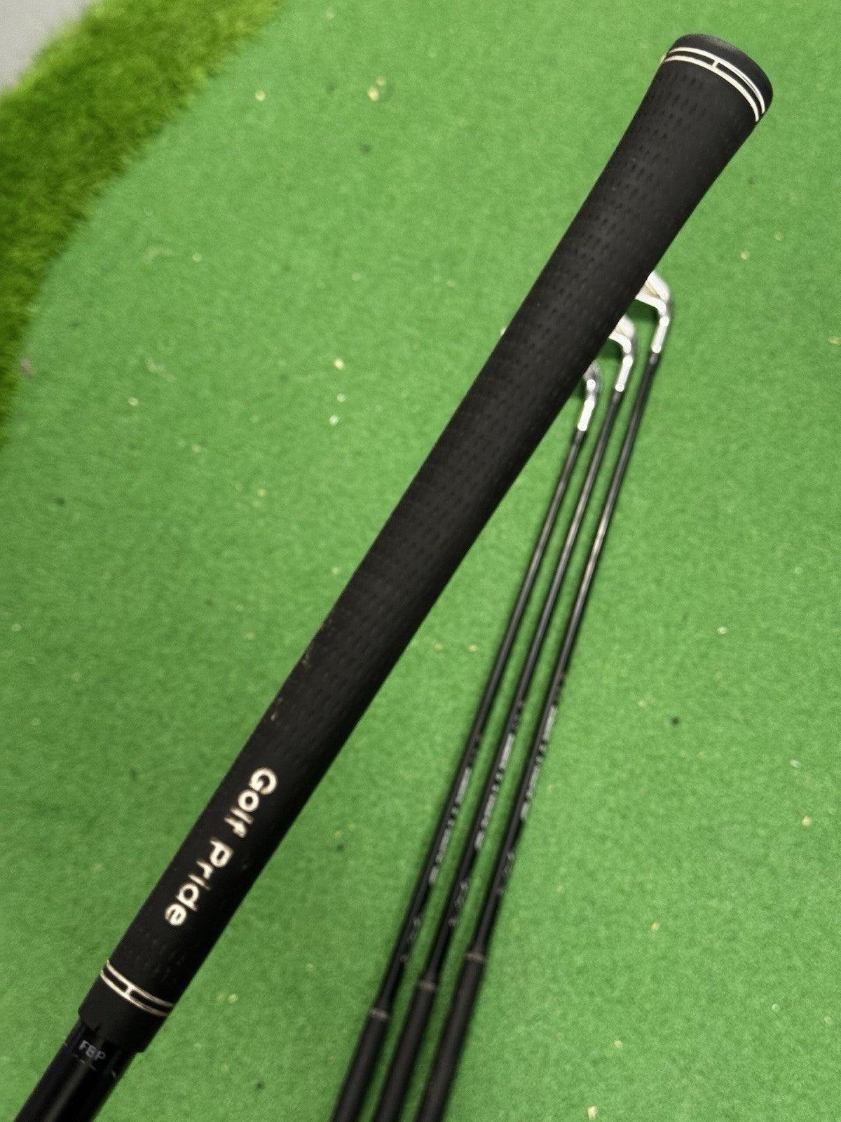 Wilson D7 Forged Iron Half Set 7/8/9/GW Graphite Regular Flex Catalyst Shafts