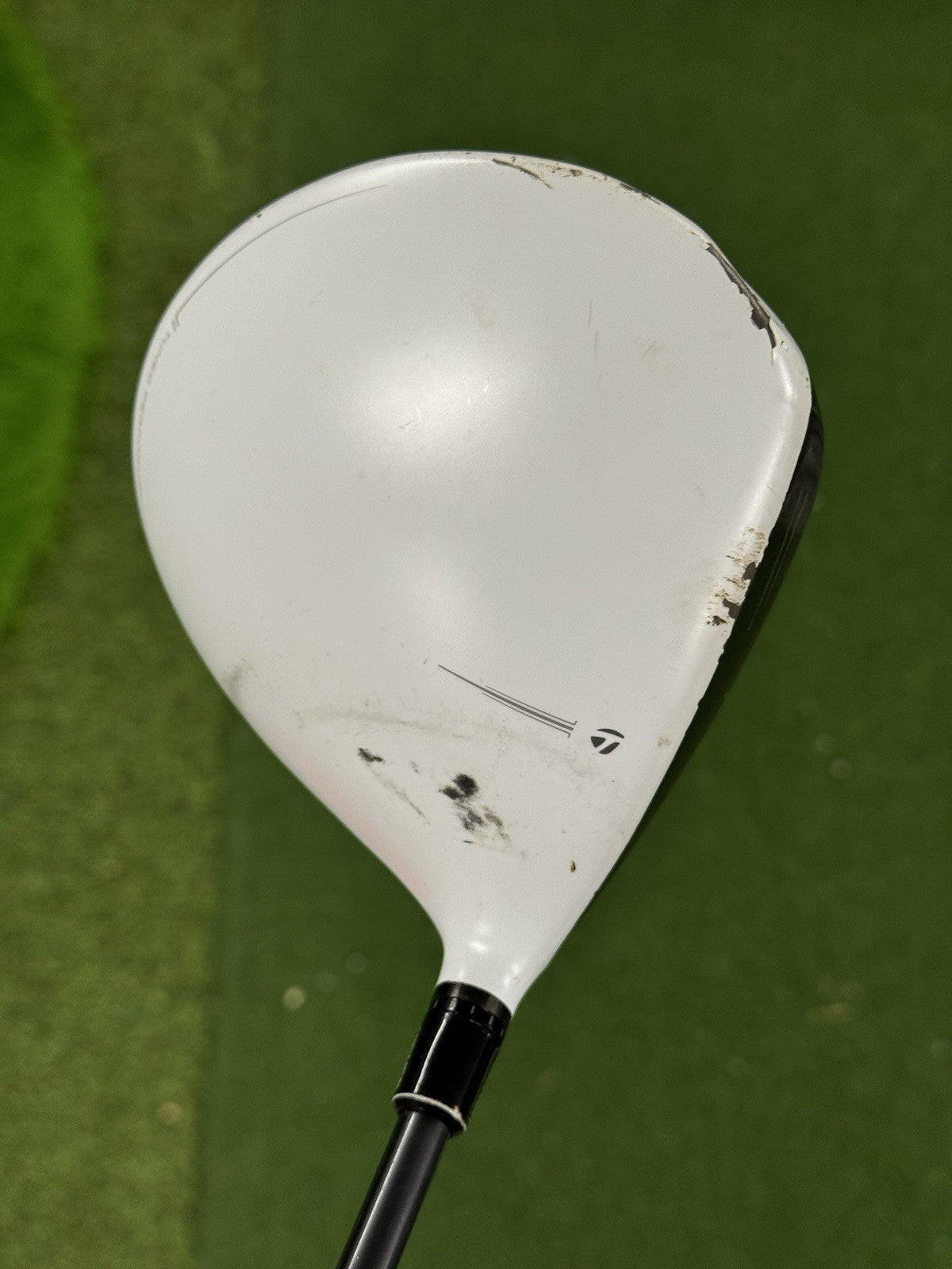 Left Hand Taylormade R15 Driver 9.5 Degree Stiff Fujikura Speeder Evolution