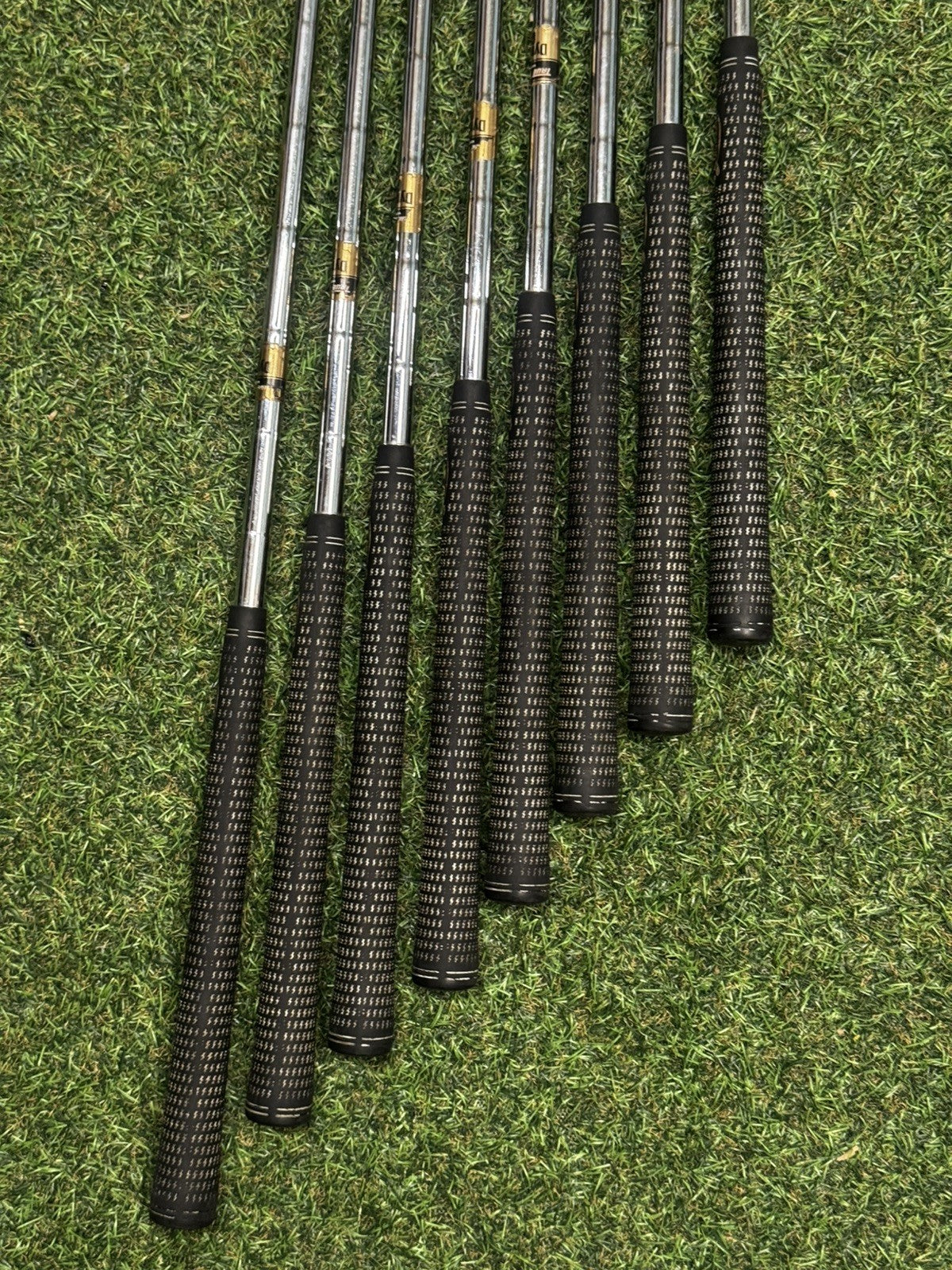 Titleist DCI 990 Iron Set 3-PW Regular Flex R300 Shafts