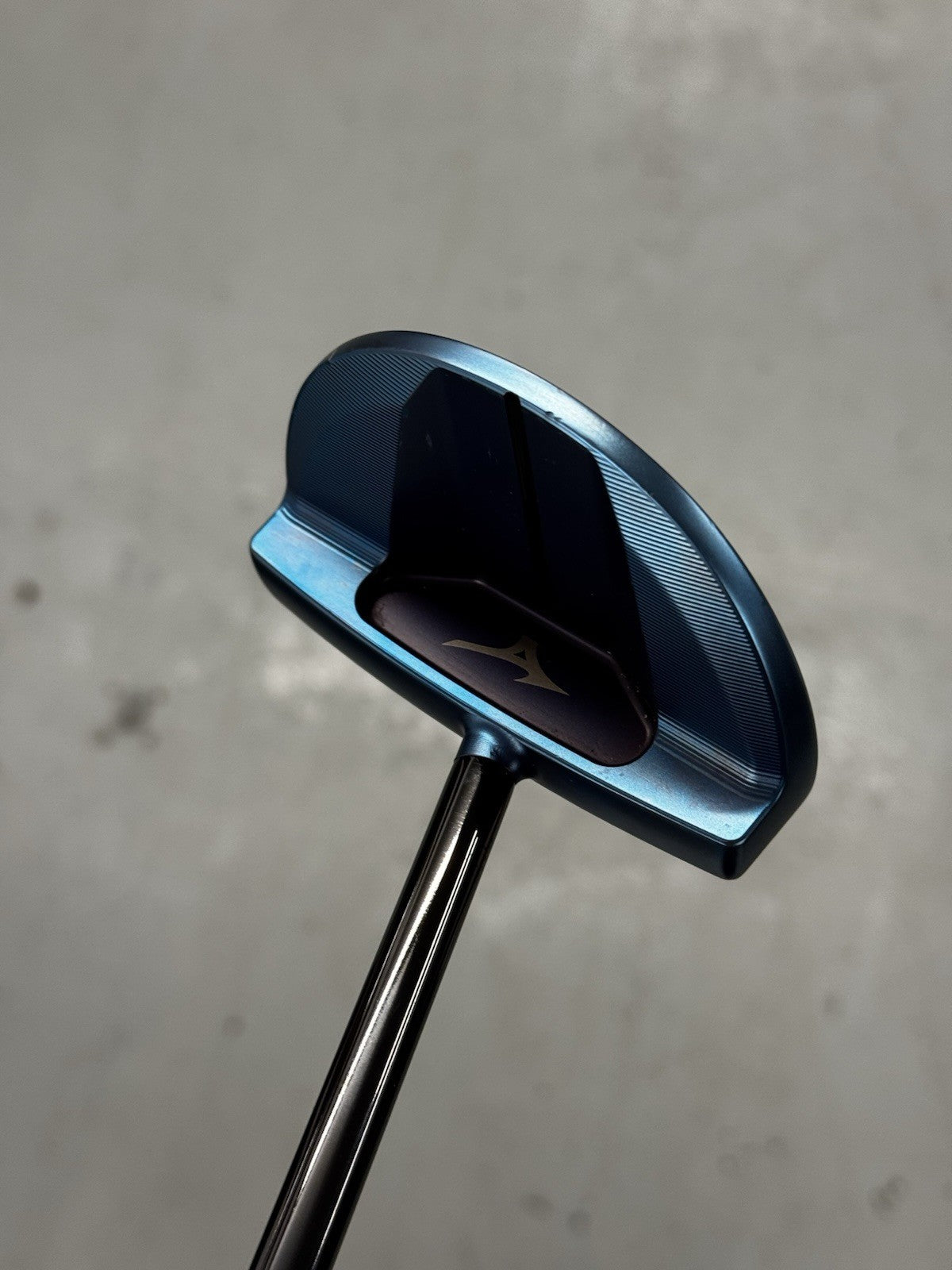 Mizuno M.Craft OMOI 05 'Blue Ion' Center Shaft Putter 34”