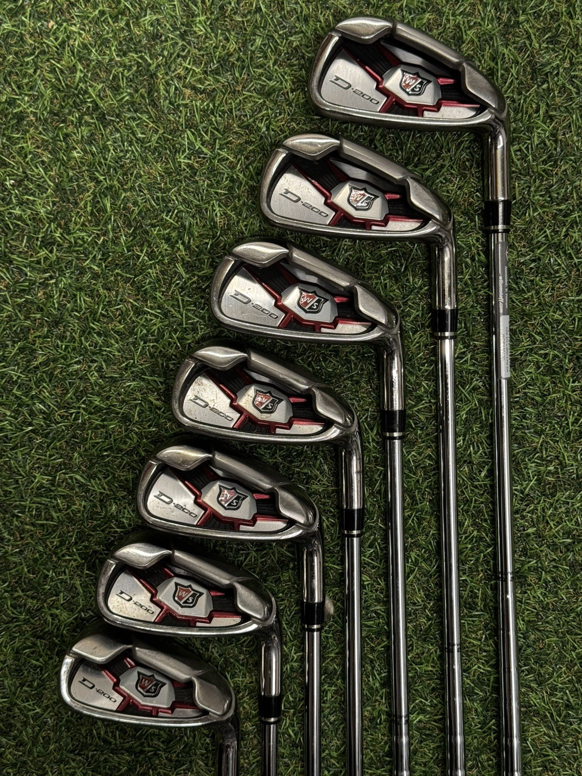 Wilson D200 Iron Set 5-PW+SW Uniflex Wilson Steel Shafts