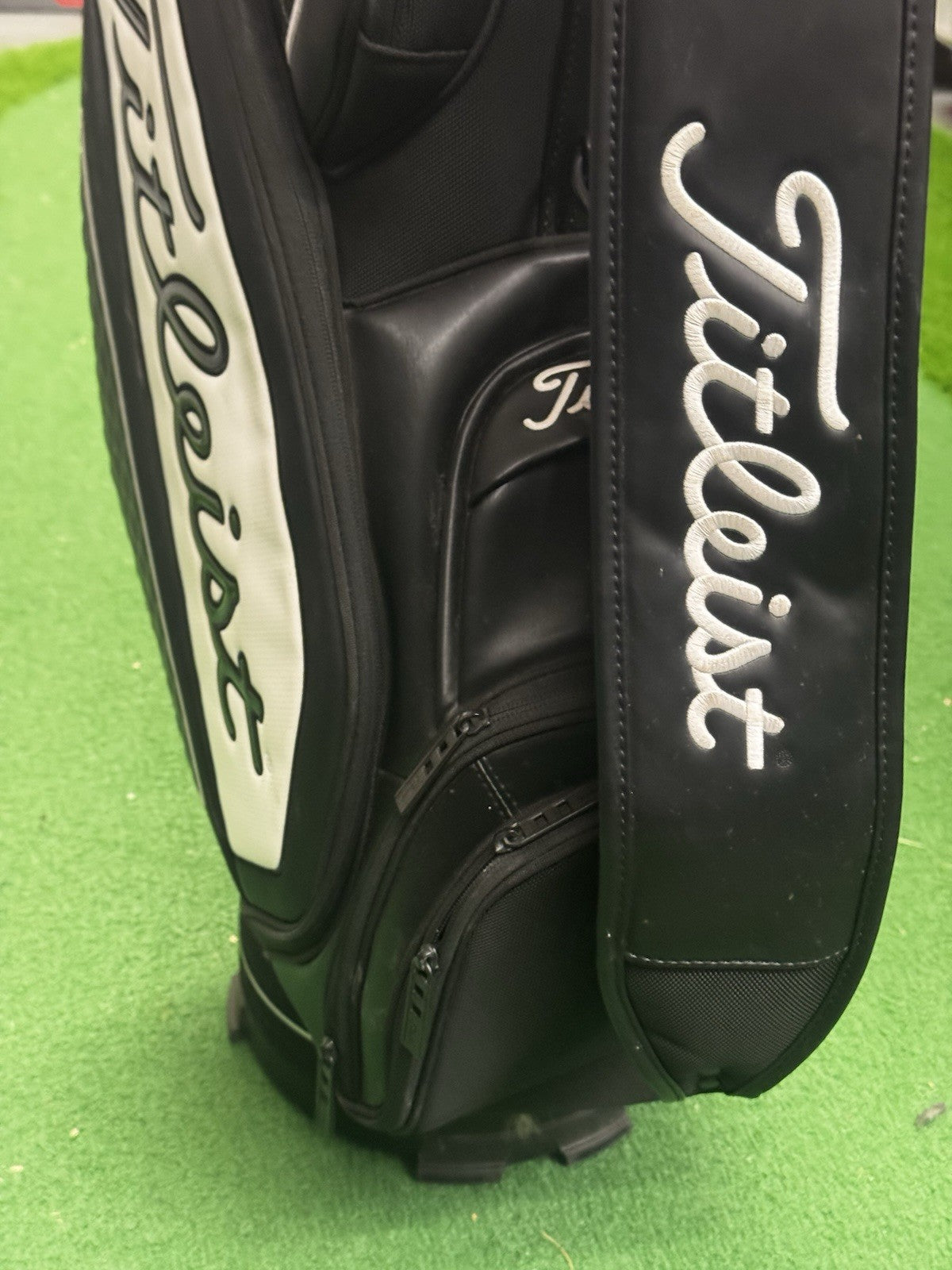Titleist Tour Staff Bag Black/White