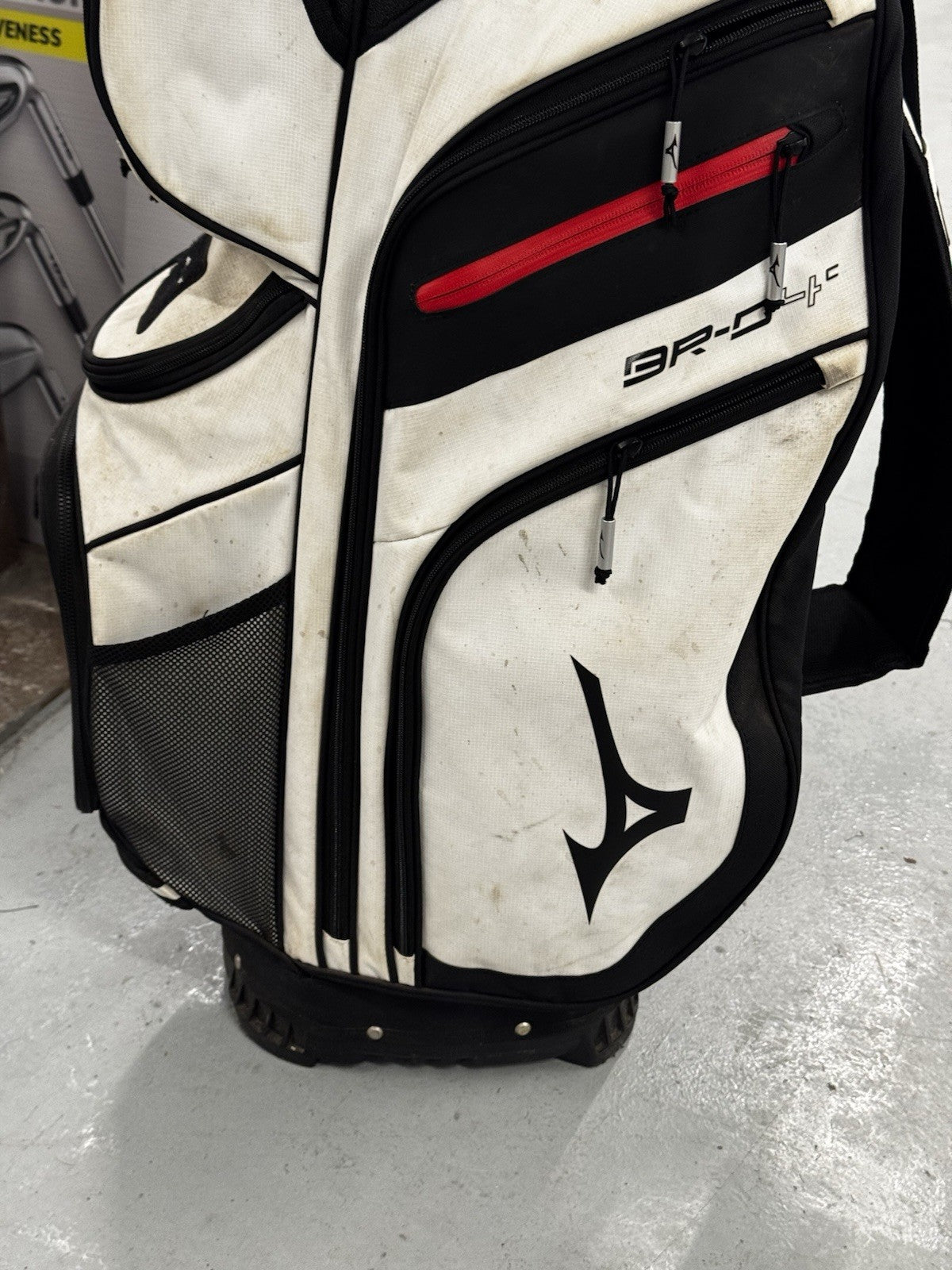 Mizuno BR-D4C White Cart Bag *Used*
