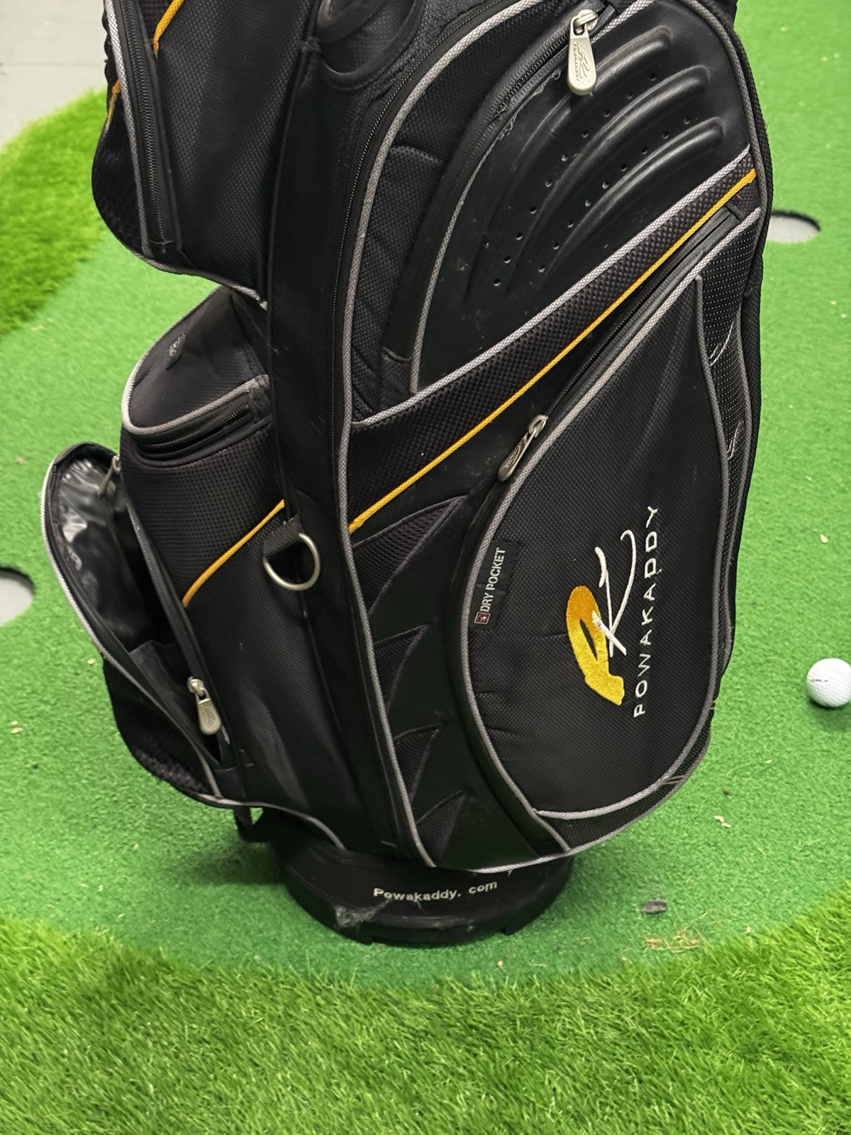 Powakaddy Golf Cart Bag *Broken Zip*
