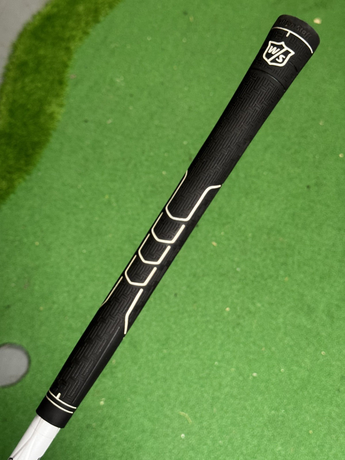 Wilson Staff D200 3 Hybrid 19 Degree Regular Flex Shaft