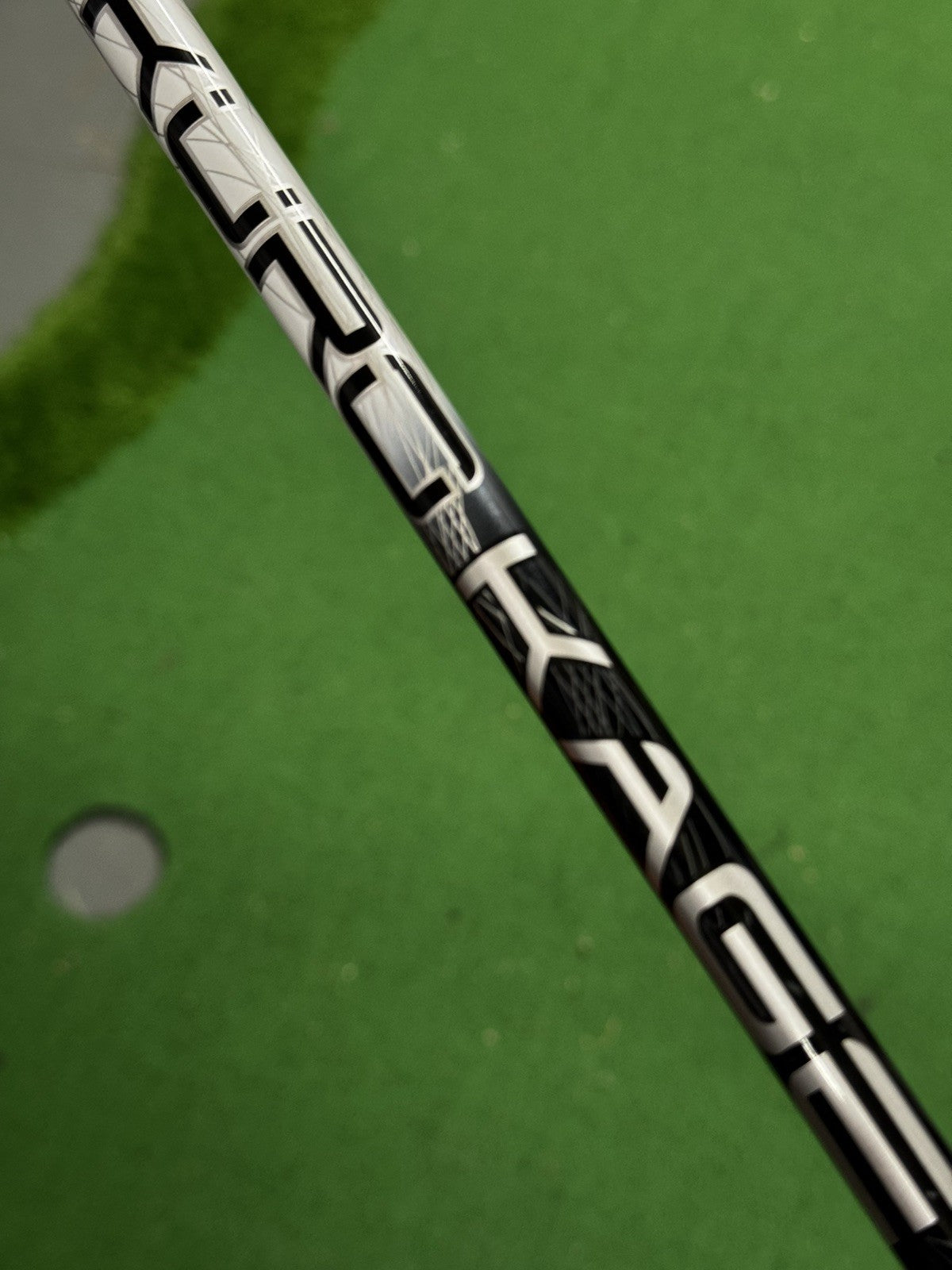 Honma TW XP-1 5 Wood 18 Degree Extra Stiff Flex KuroKage Shaft