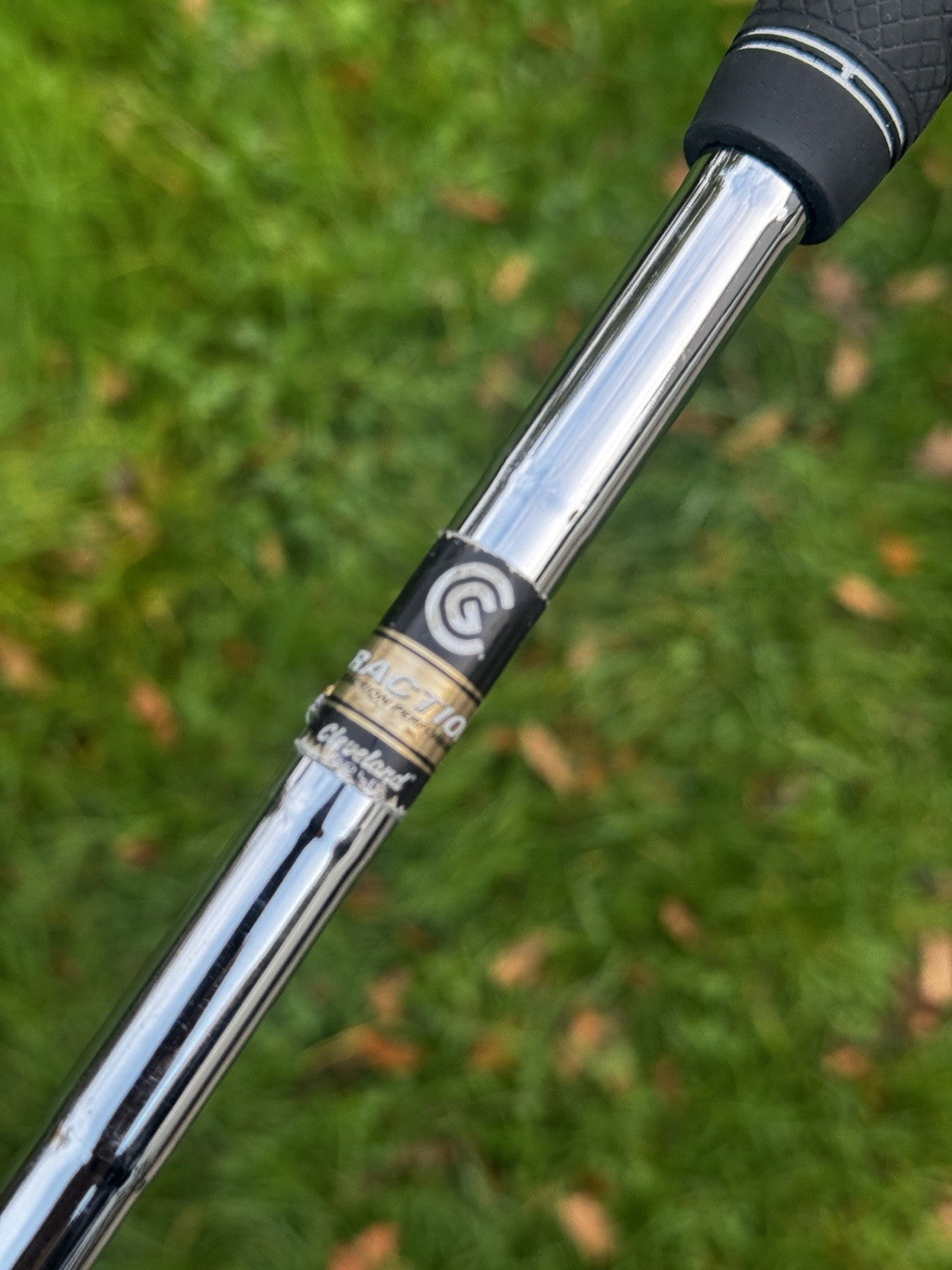 CLEVELAND CG15 52 DEGREE GAP WEDGE WEDGE FLEX 10 BOUNCE Used