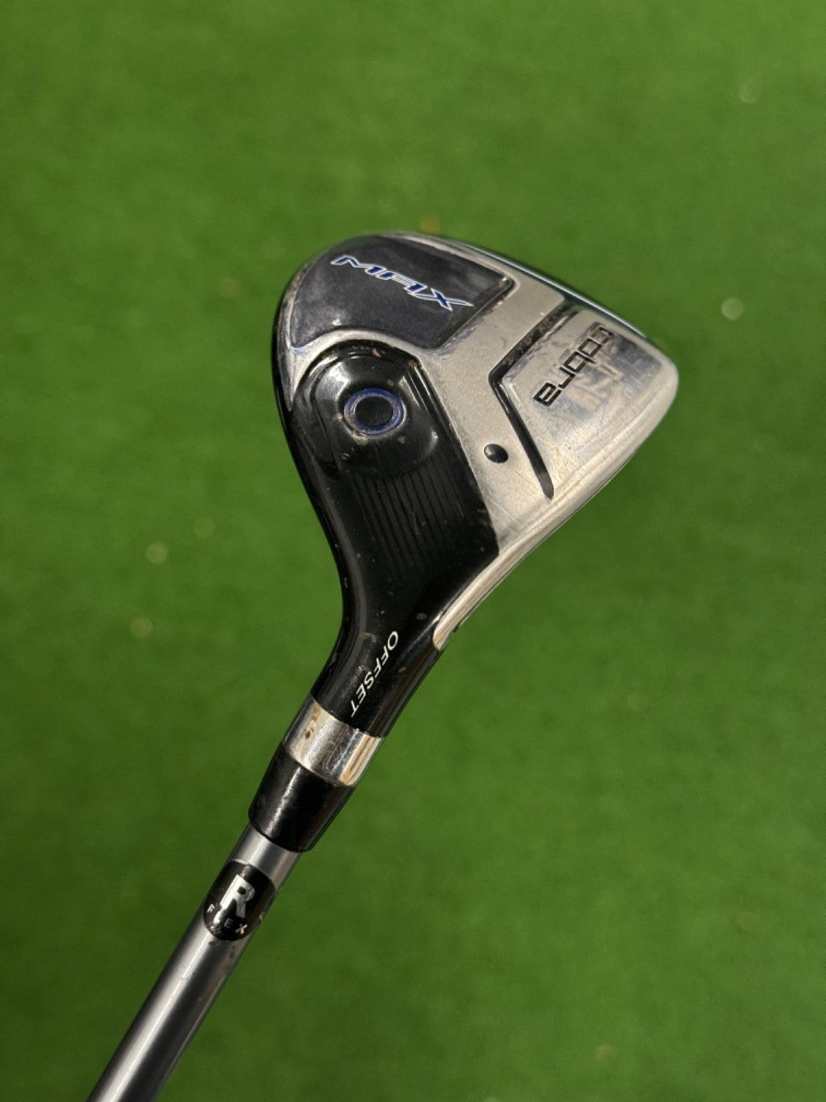 Cobra Max #4 Hybrid 22 Degree Regular Flex Matrix MFS White Shaft *used*