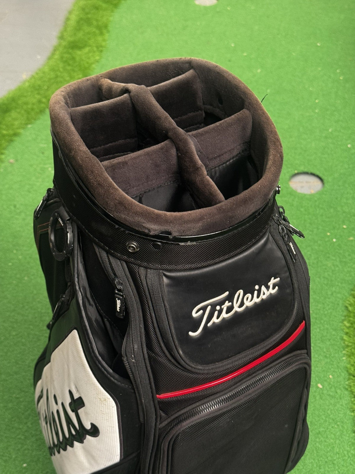 Titleist Midsize Tour Cart Trolley Golf Bag