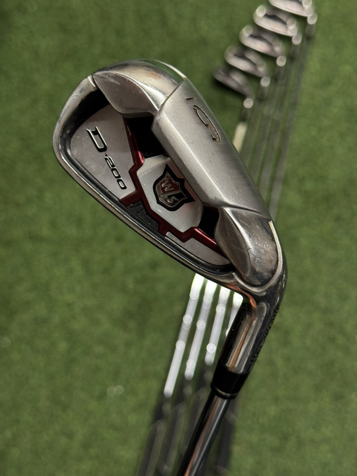 Wilson D200 Iron Set 5-PW+SW Uniflex Wilson Steel Shafts