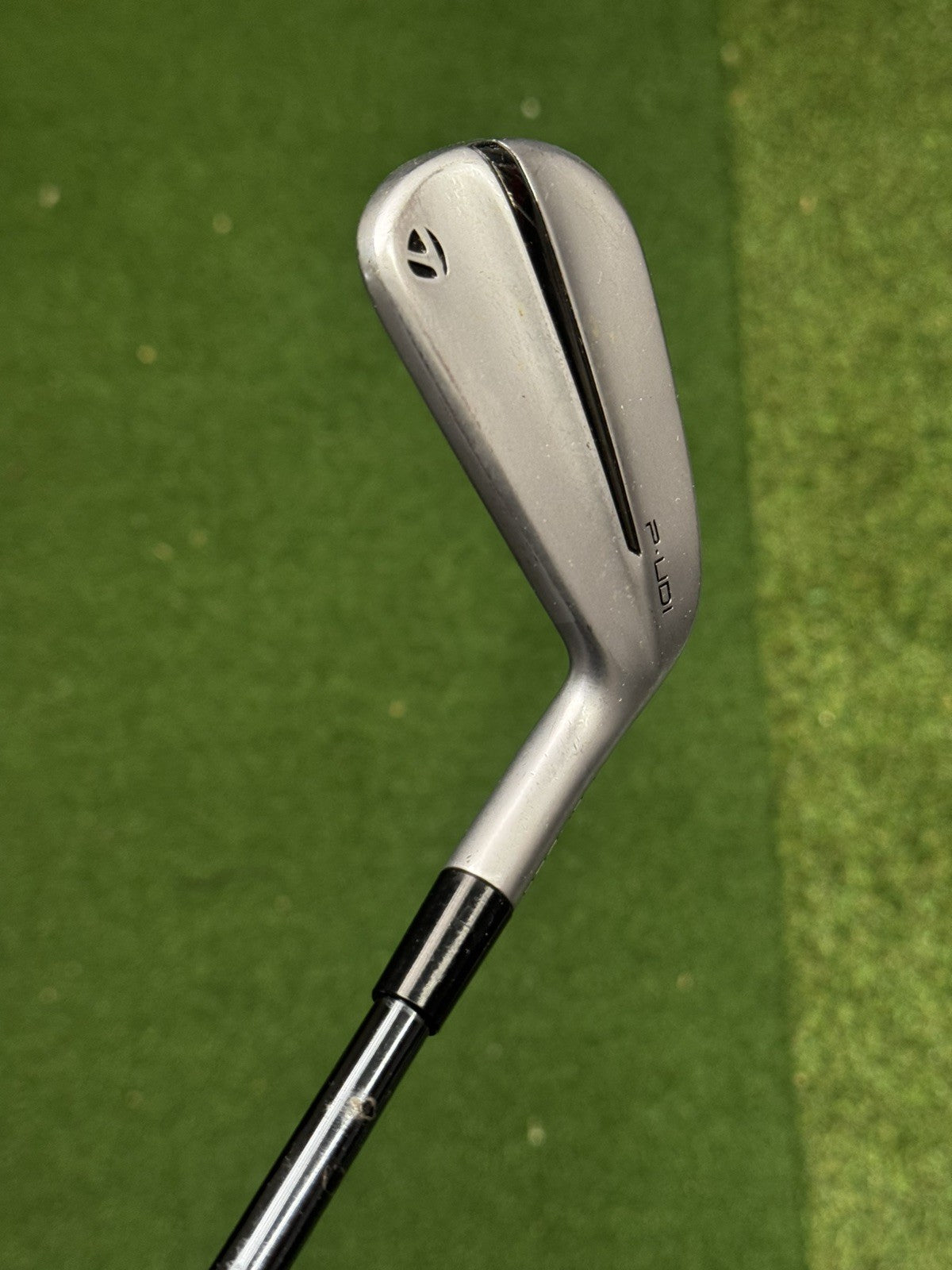 Taylormade P.UDI 2 Iron 17 Degree Stiff Recoil Dart F5 Shaft
