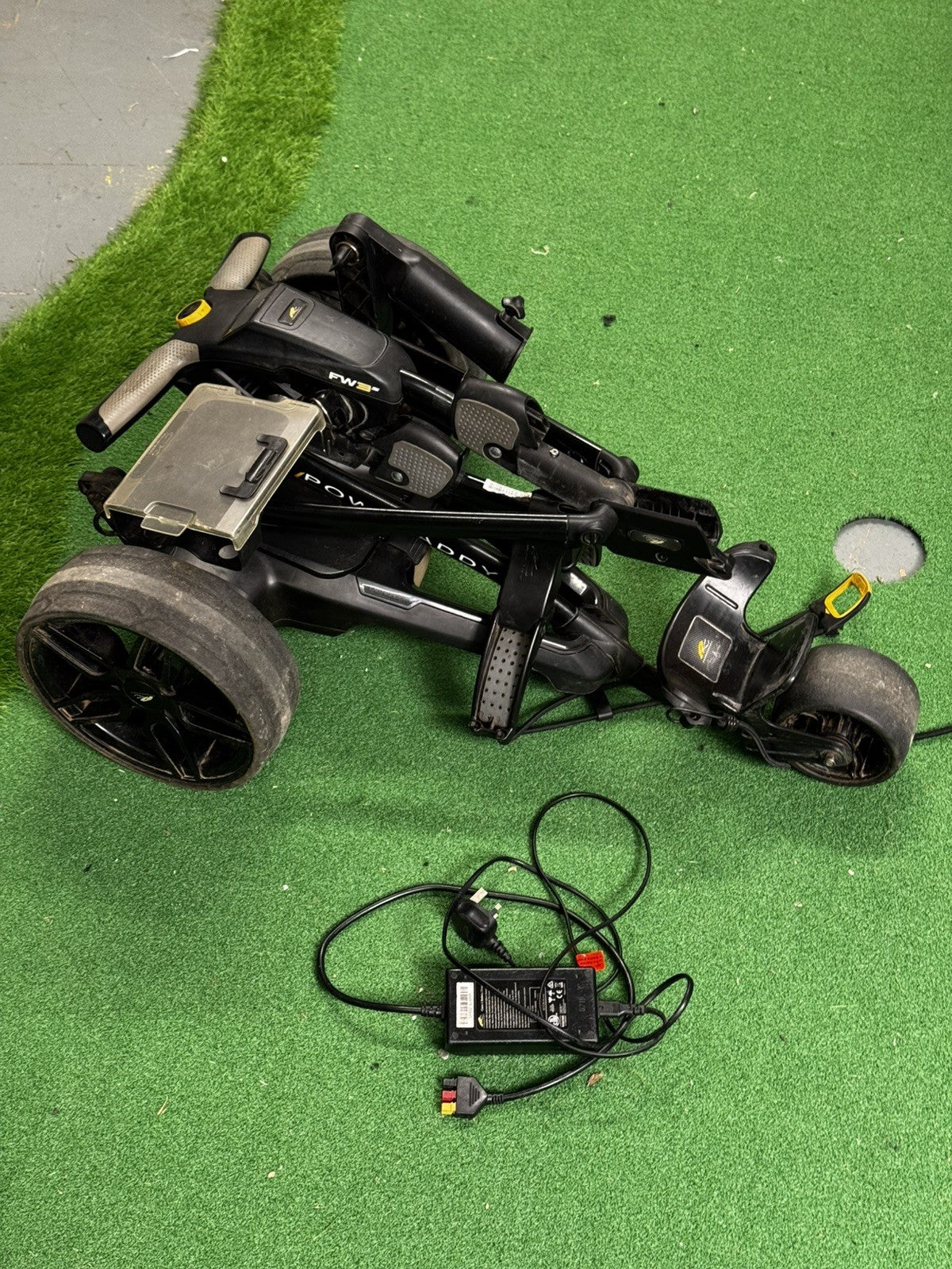 Powakaddy FW3s Electric Golf Trolley 18 Hole + Charger