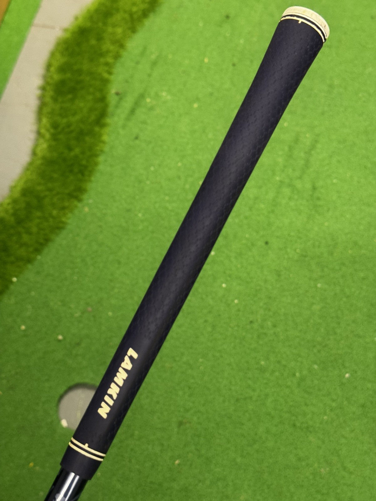 Titleist 910H 3 Hybrid 21 Degree Stiff Flex Diamana Shaft