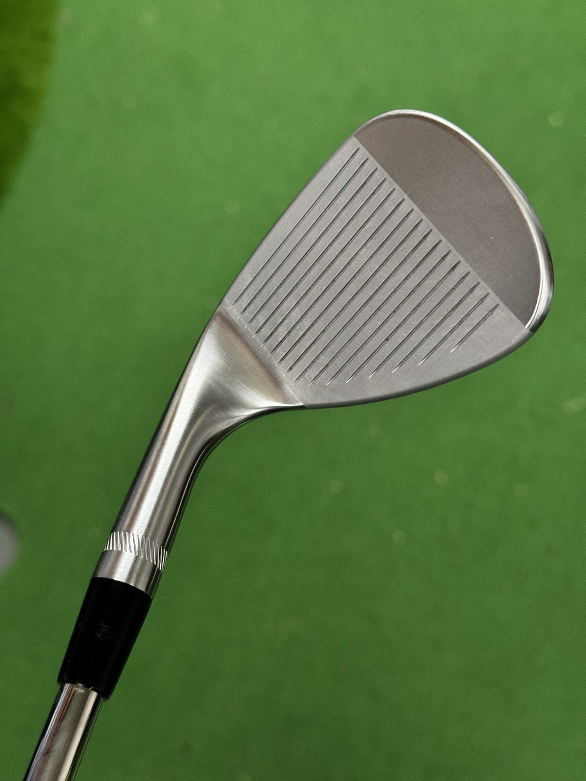 Titleist Vokey SM10 Gap Wedge 50 Degree F Grind Wedge Flex Shaft -0.5 Inch