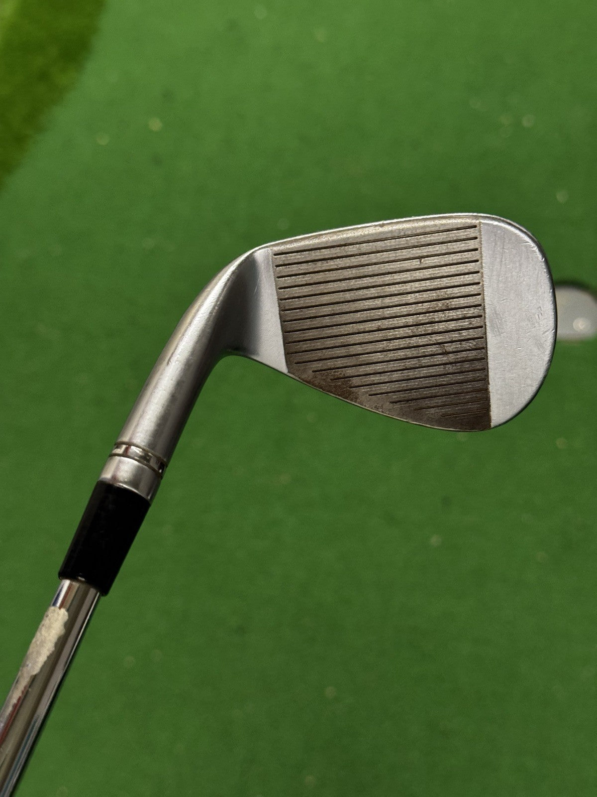 Taylormade Milled Grind 3 Chrome Gap Wedge 52 Degree S200 Shaft -0.5 Inch